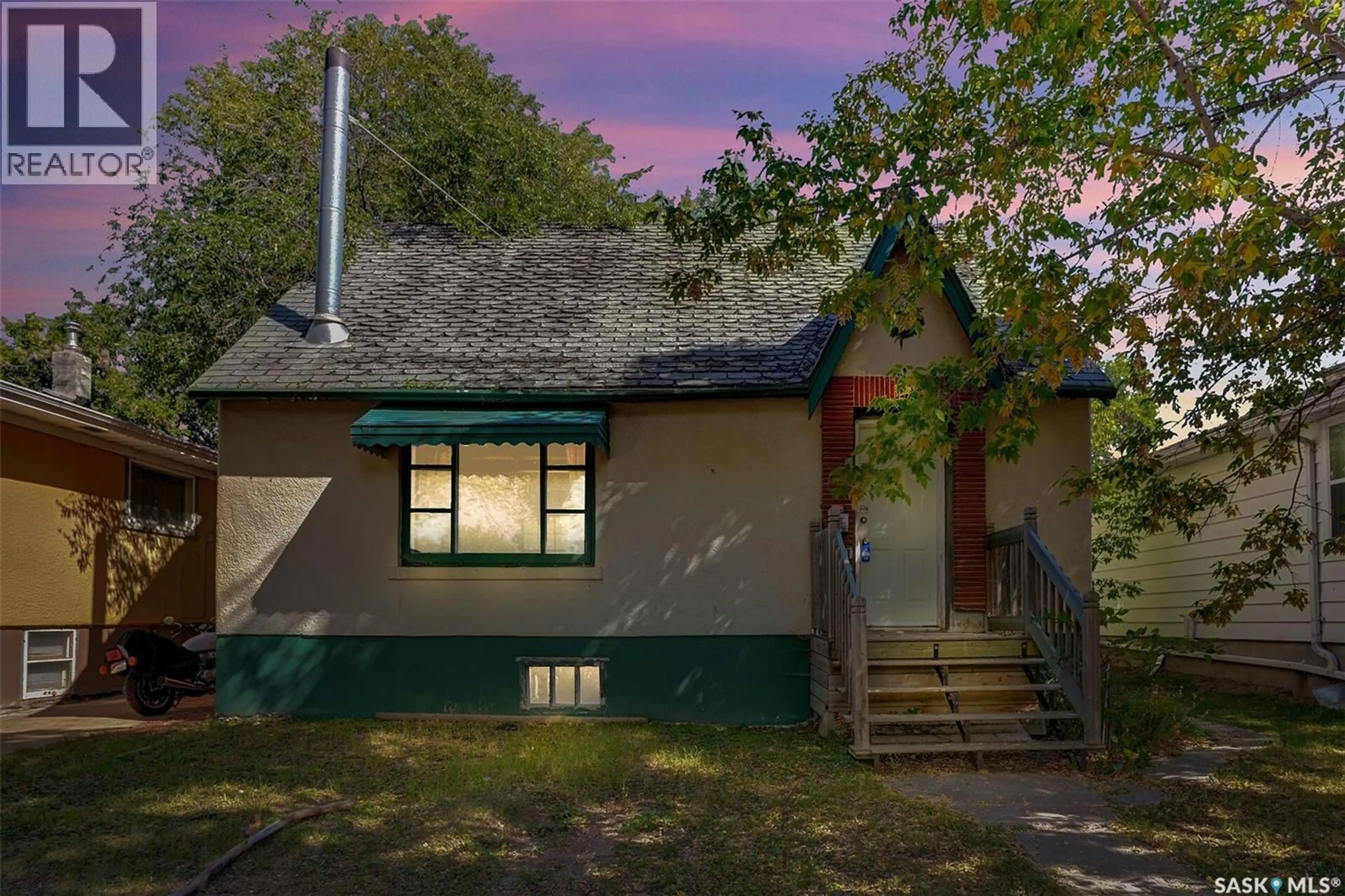 Unknown for 2761 ATKINSON STREET, Regina Saskatchewan S4N3Y2