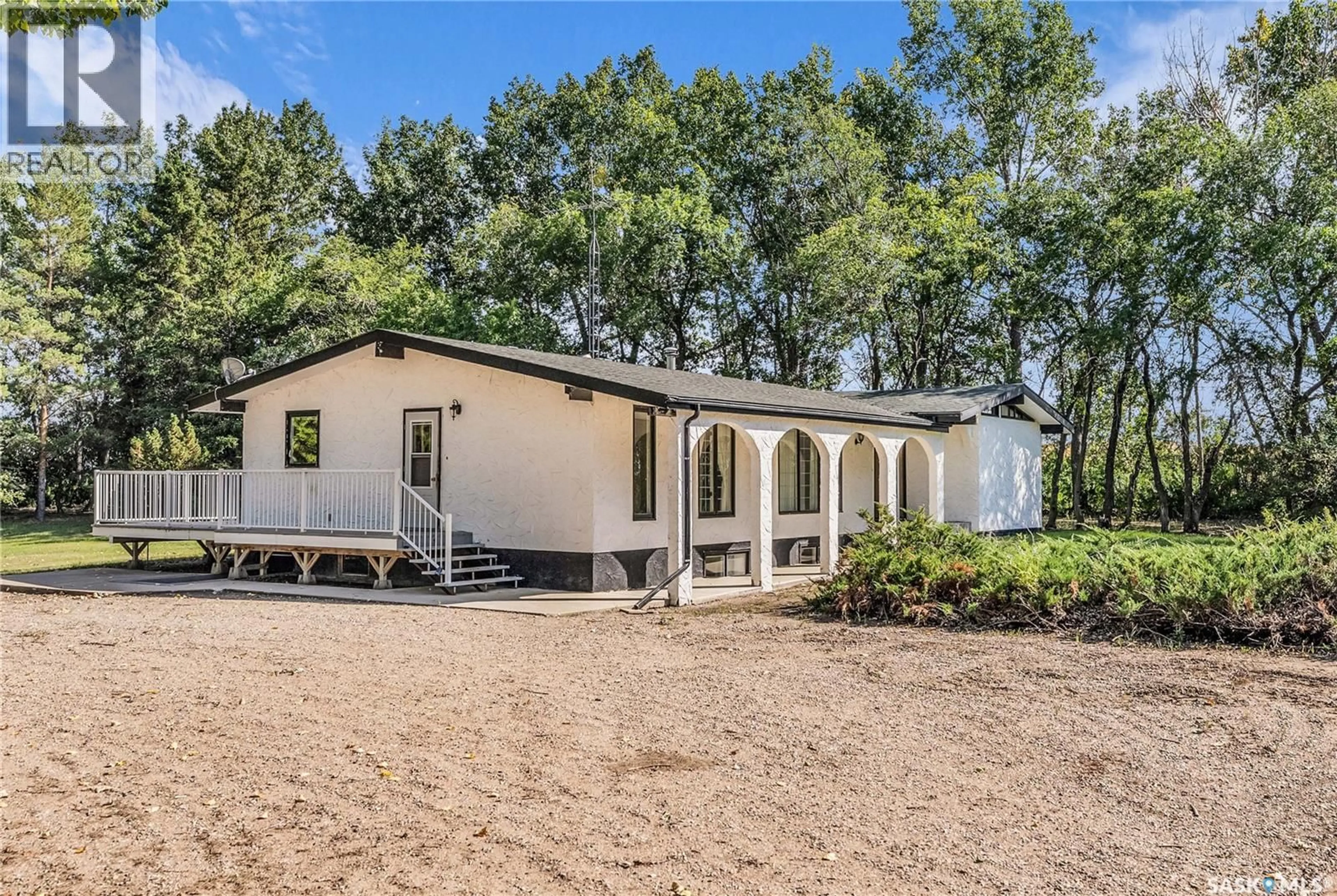 Home with vinyl exterior material, unknown for MAY ACREAGE, Biggar Rm No. 347 Saskatchewan S0K0M0