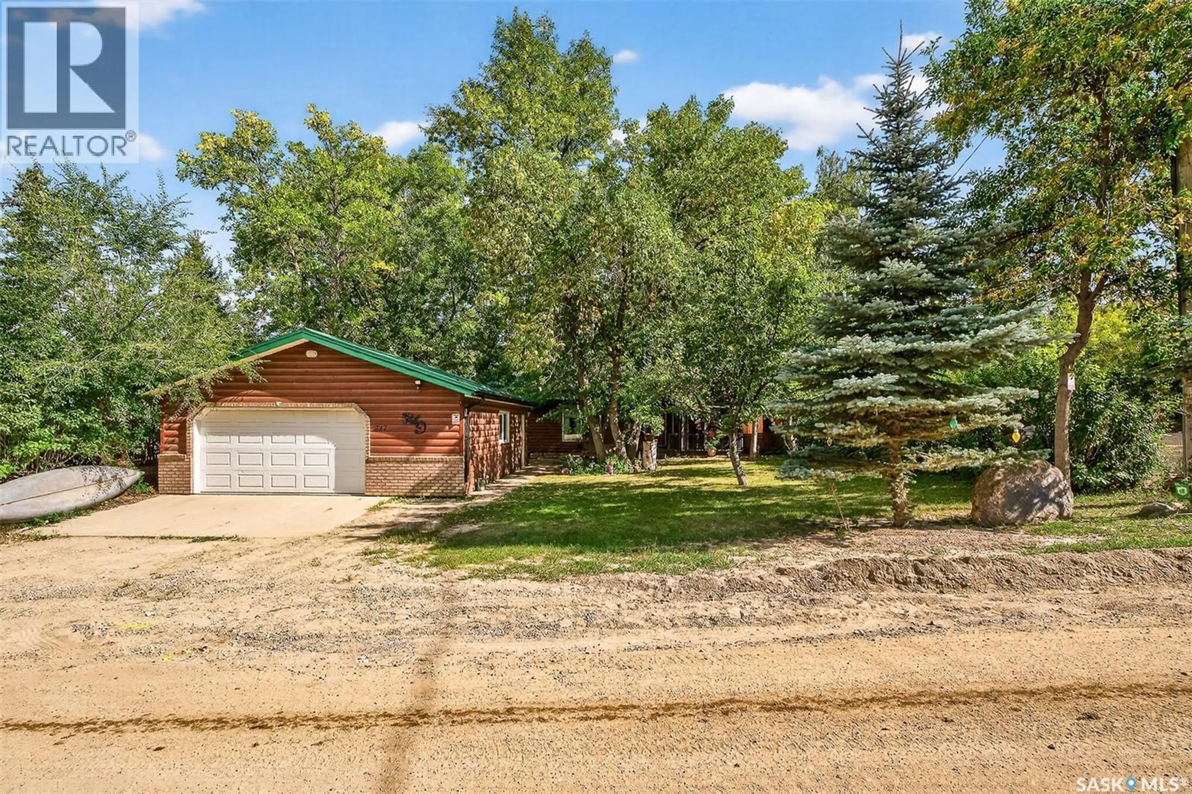 A pic from outside/outdoor area/front of a property/back of a property/a pic from drone, street for 217 PARKVIEW ROAD, Marquis Rm No. 191 Saskatchewan S0H2X0