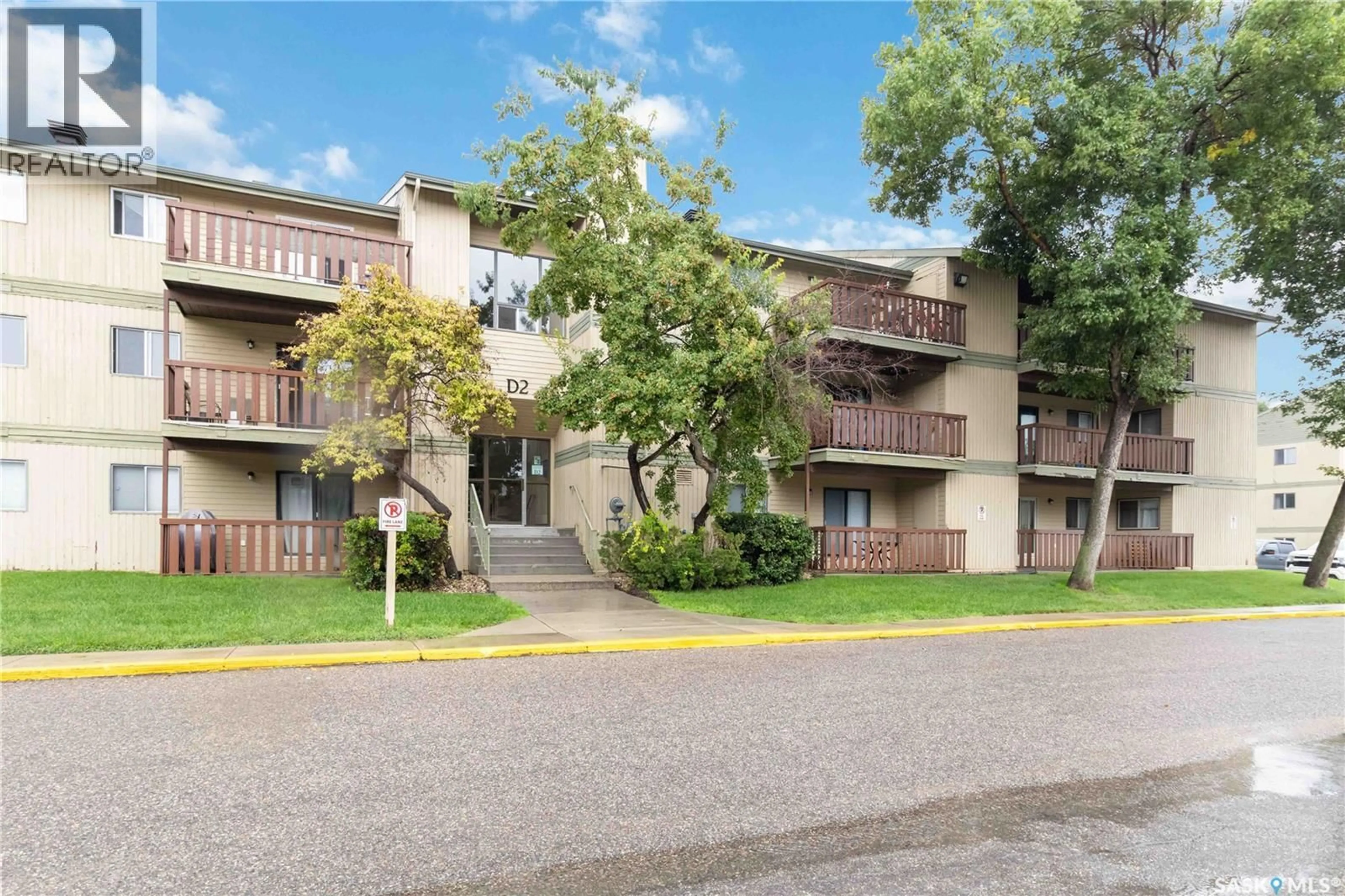 Patio, unknown for 306 D2 - 1121 MCKERCHER DRIVE, Saskatoon Saskatchewan S7H5B8