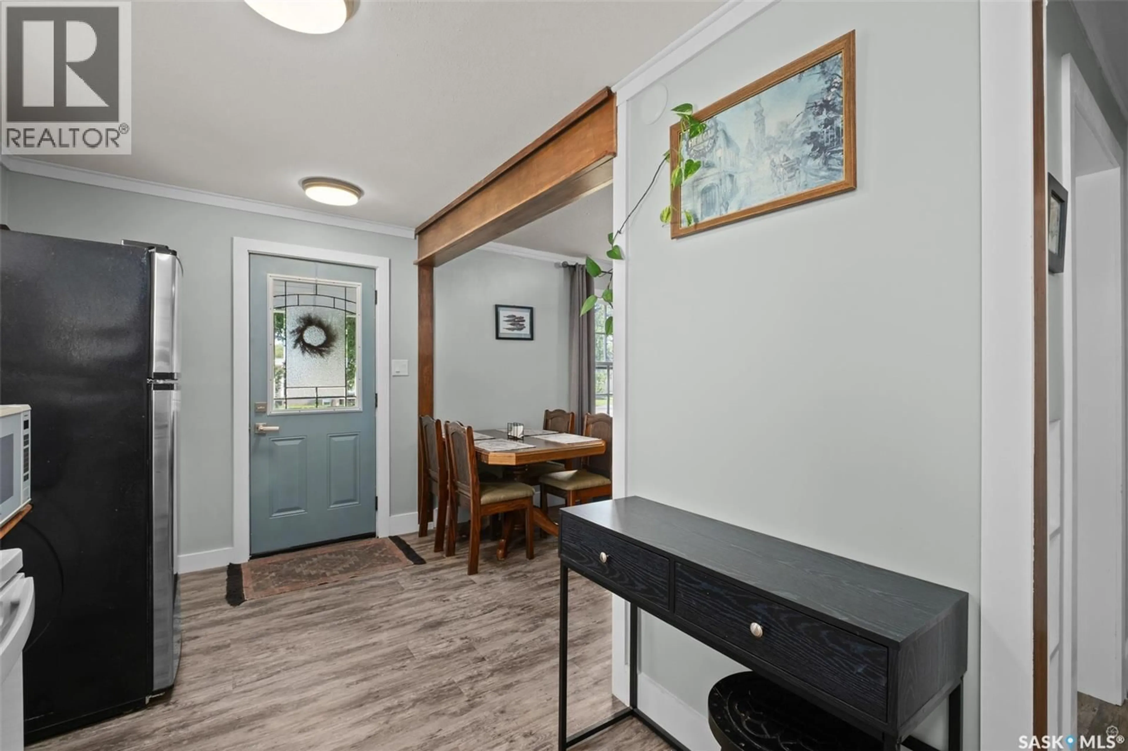 Indoor entryway for 745 4TH STREET, Prince Albert Saskatchewan S6V0K4