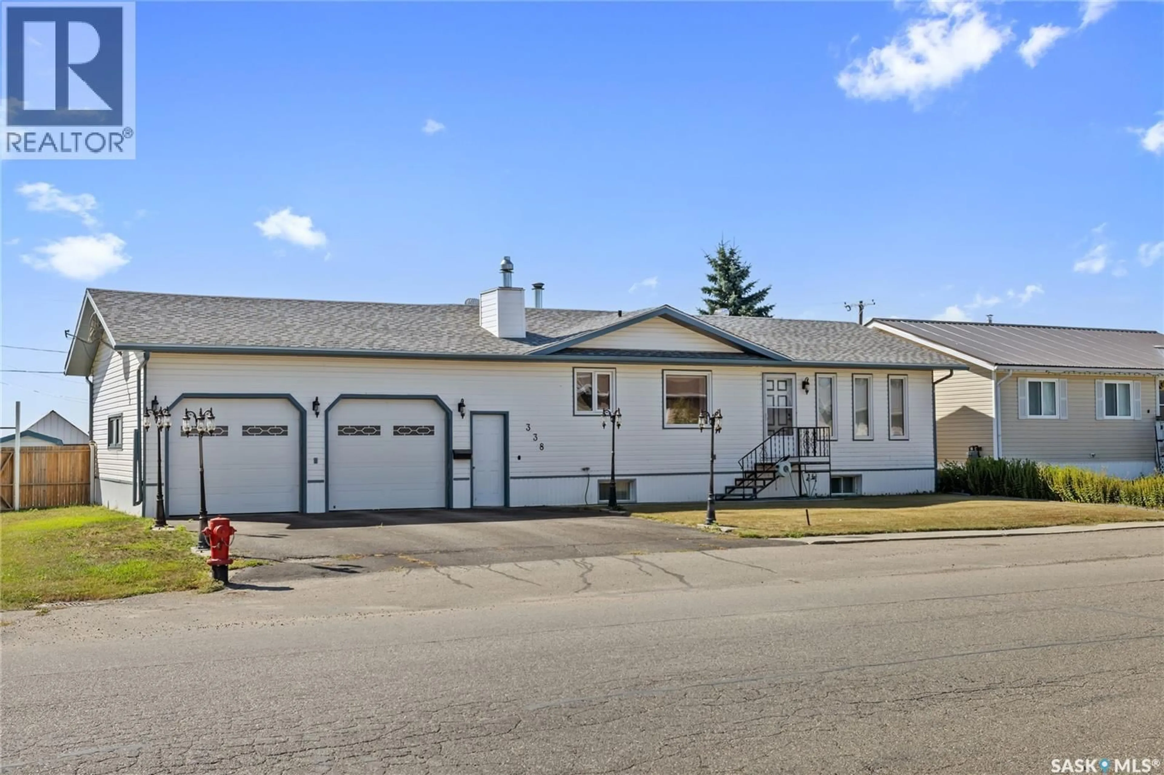 Indoor garage for 338 2ND AVENUE, Montmartre Saskatchewan S0G3M0