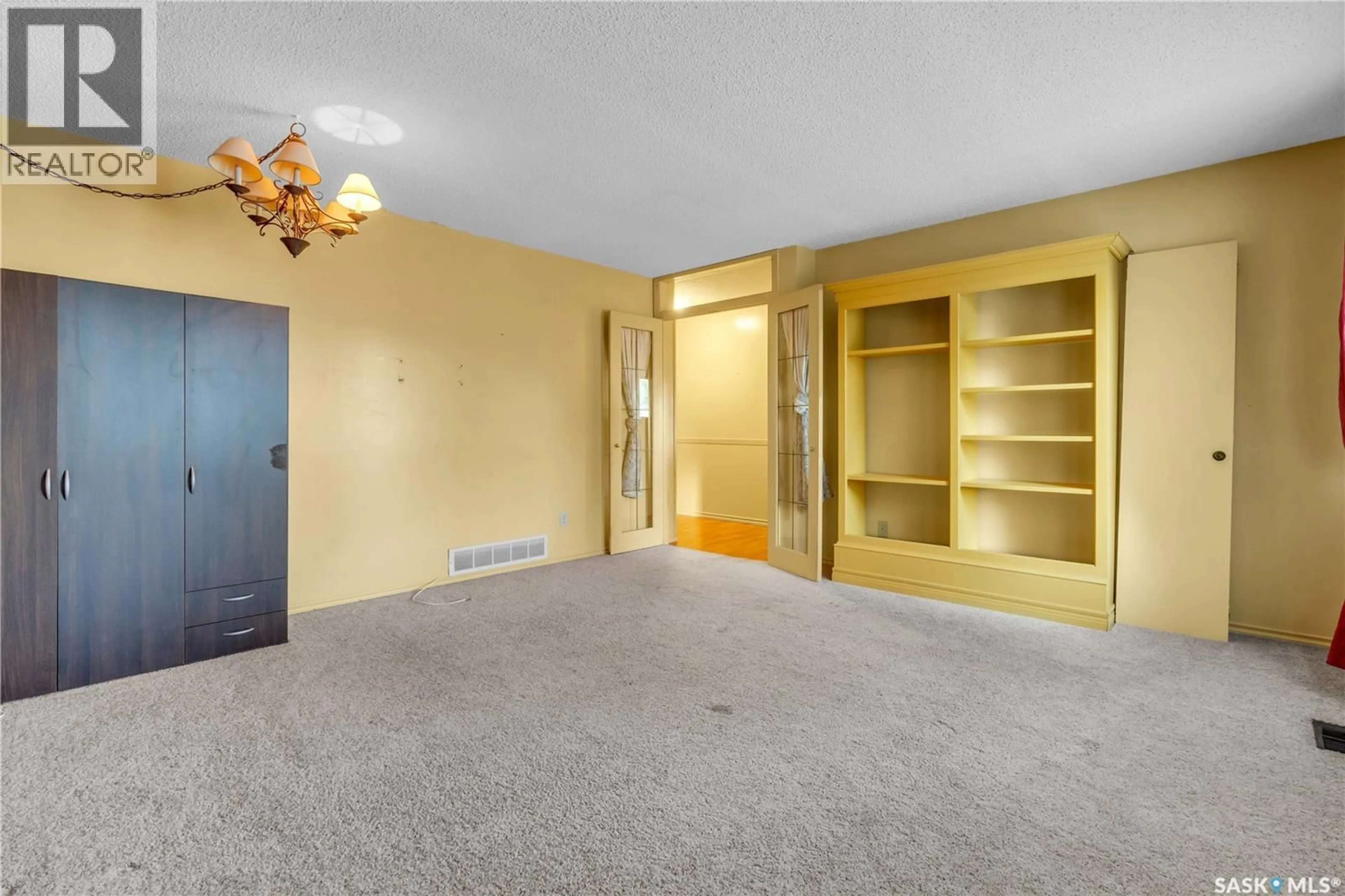 A pic of a room for 127 SCRIVENER CRESCENT, Regina Saskatchewan S4N4V6