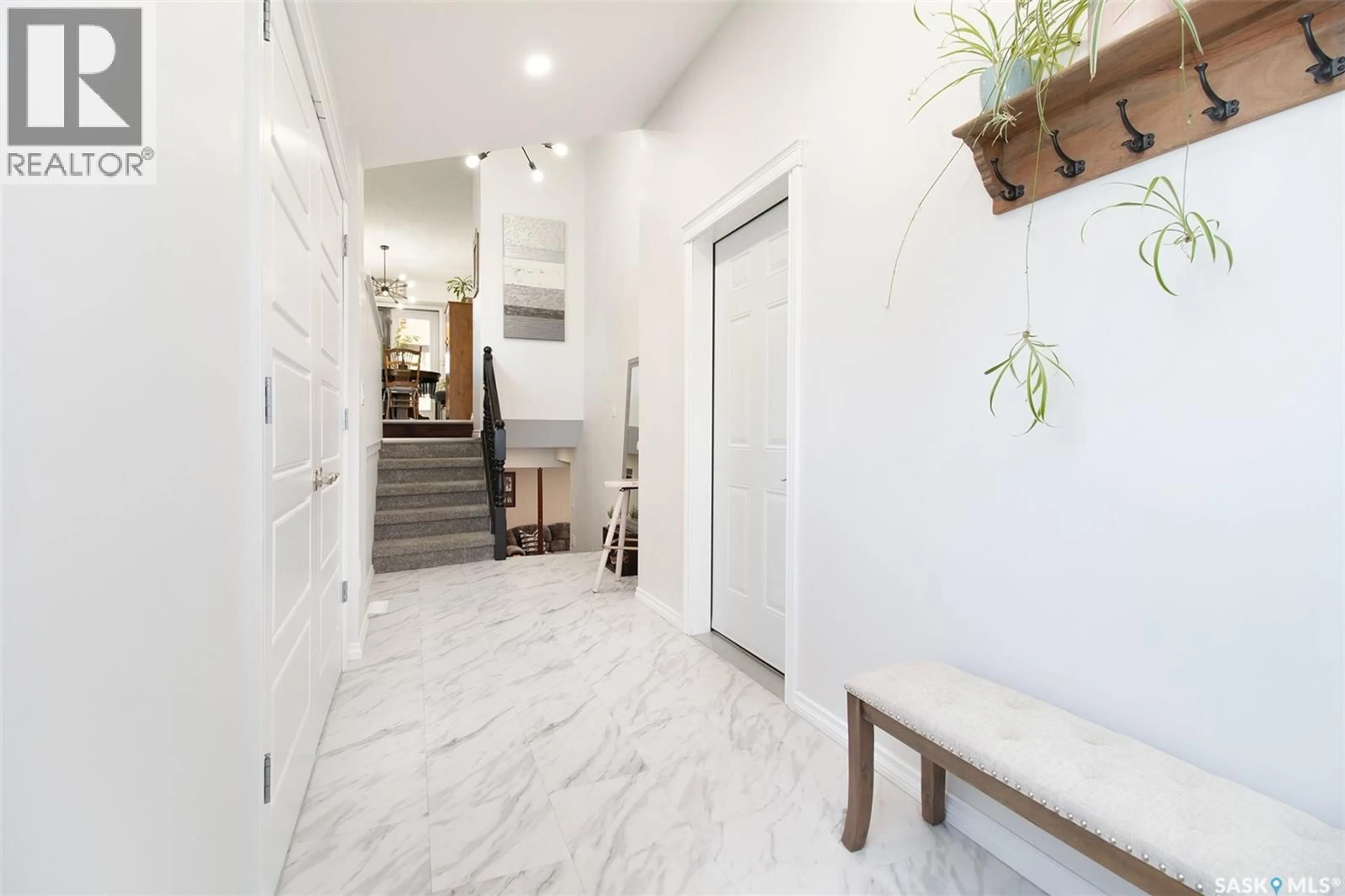 Indoor entryway for 607 RAILWAY STREET, Balgonie Saskatchewan S0G0E0