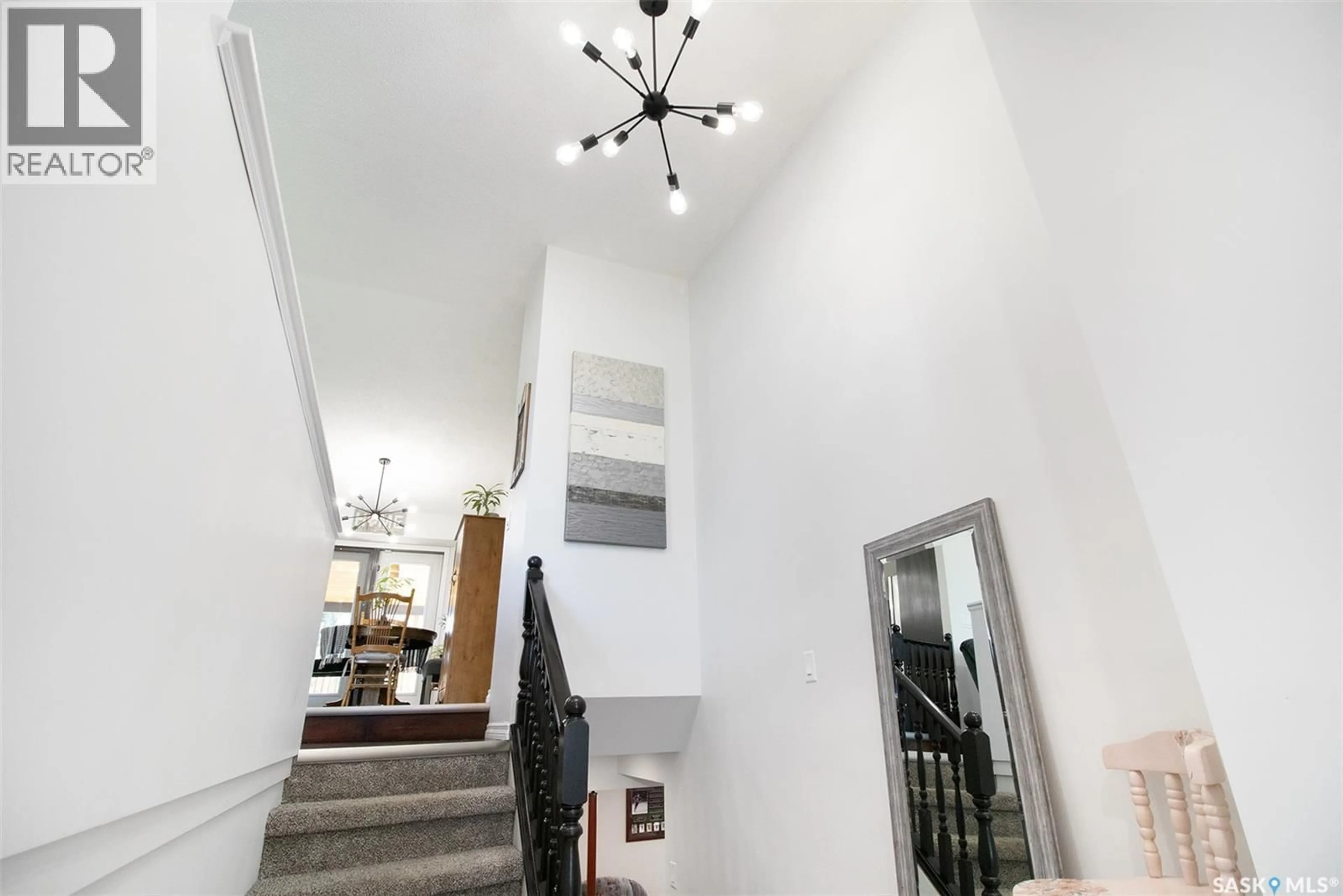 Indoor foyer for 607 RAILWAY STREET, Balgonie Saskatchewan S0G0E0