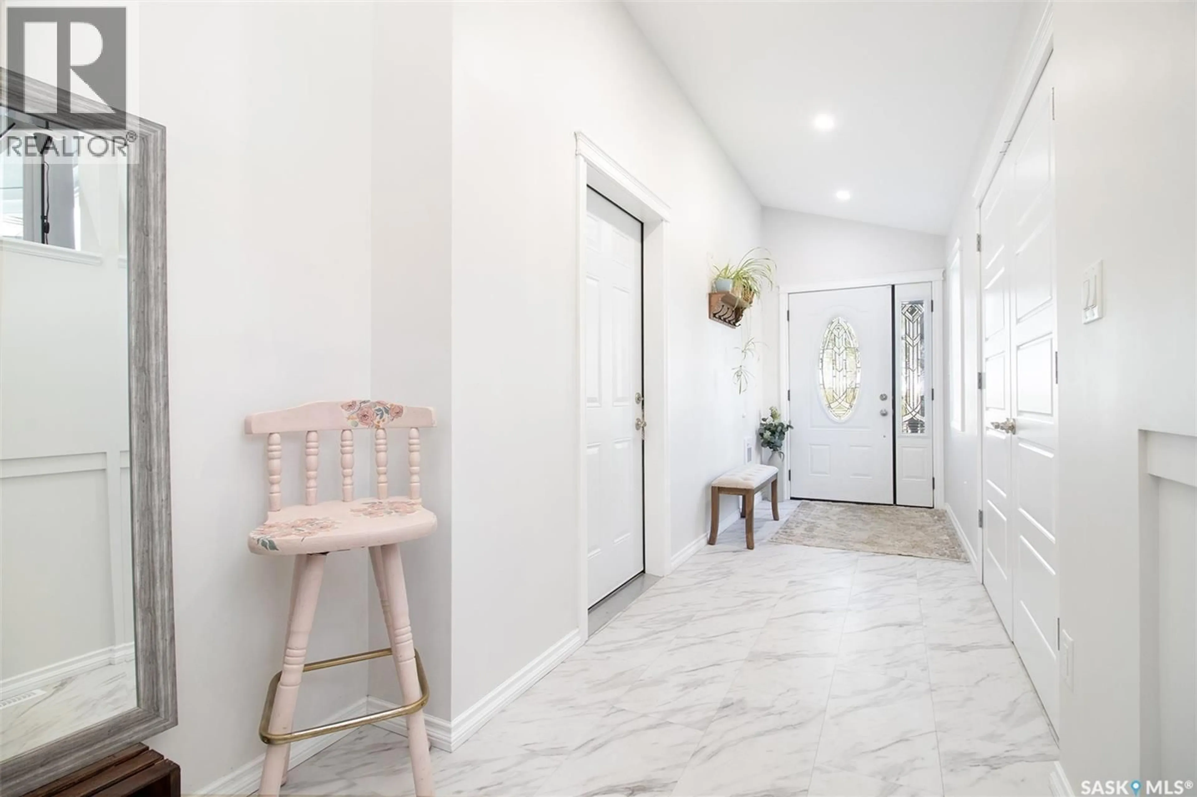 Indoor entryway for 607 RAILWAY STREET, Balgonie Saskatchewan S0G0E0