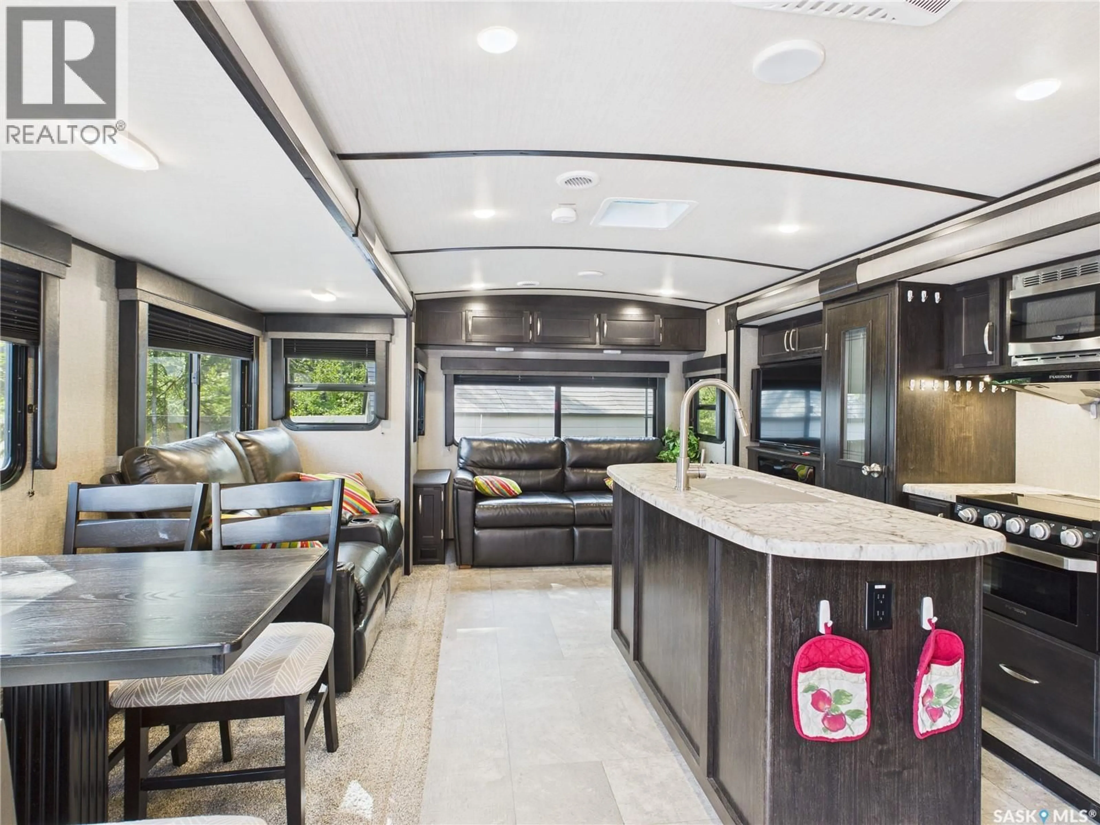 Open concept kitchen, unknown for 408 OWL STREET, Candle Lake Saskatchewan S0J3E0