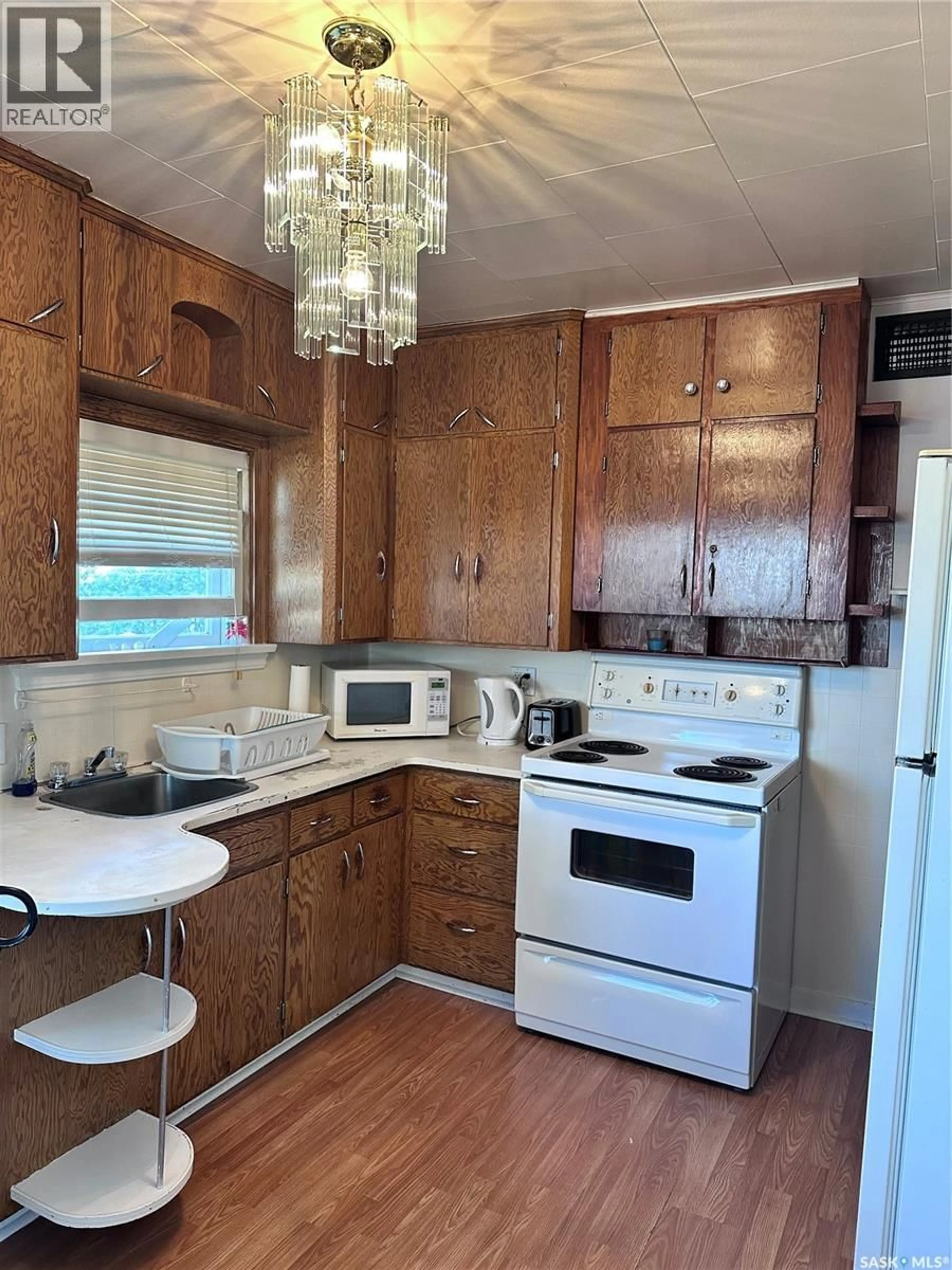 Standard kitchen, unknown for 11 PARKER AVENUE, Fillmore Saskatchewan S0G1N0