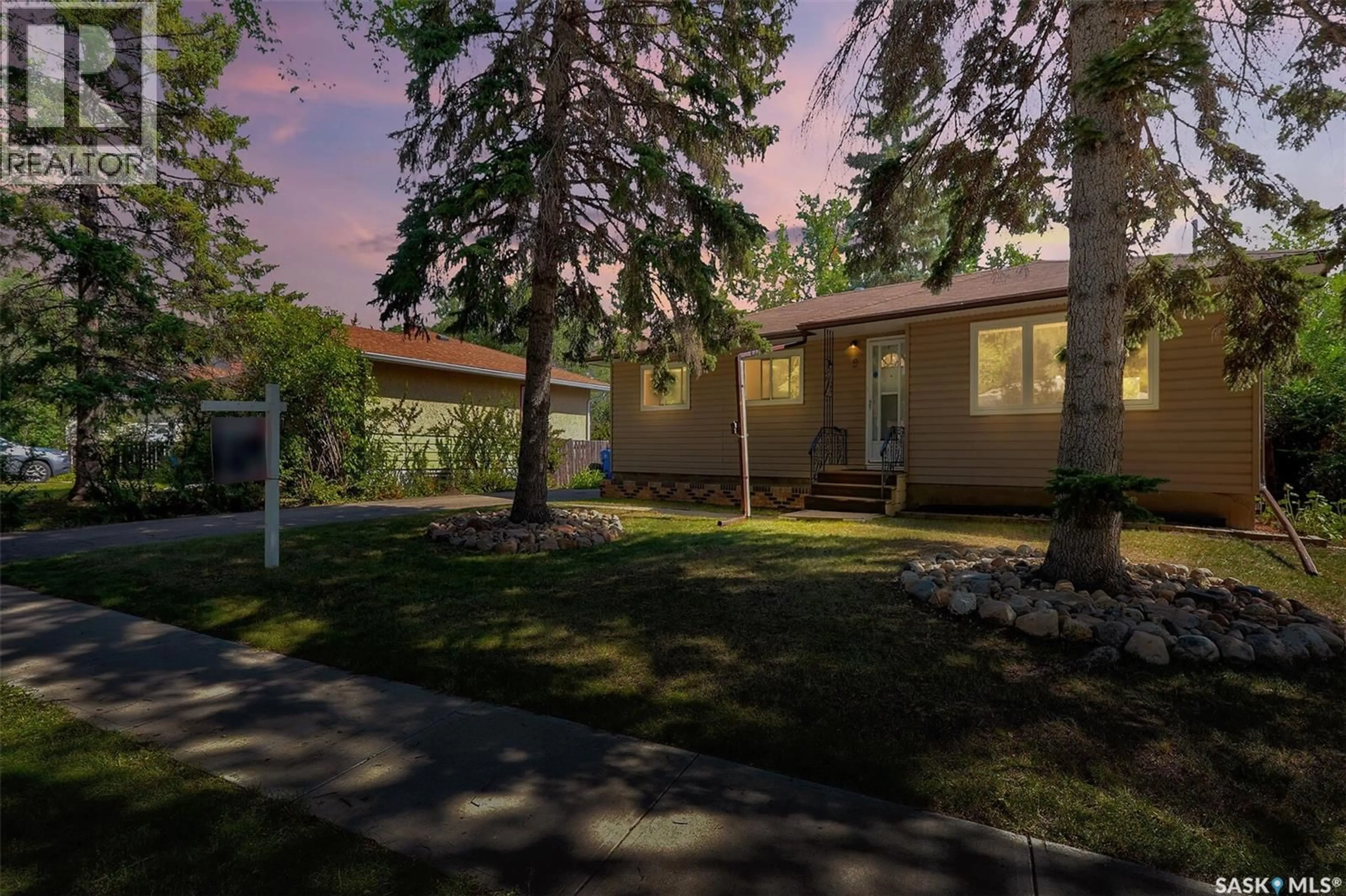 Unknown for 9 LAKE STREET, Regina Saskatchewan S4S4A7