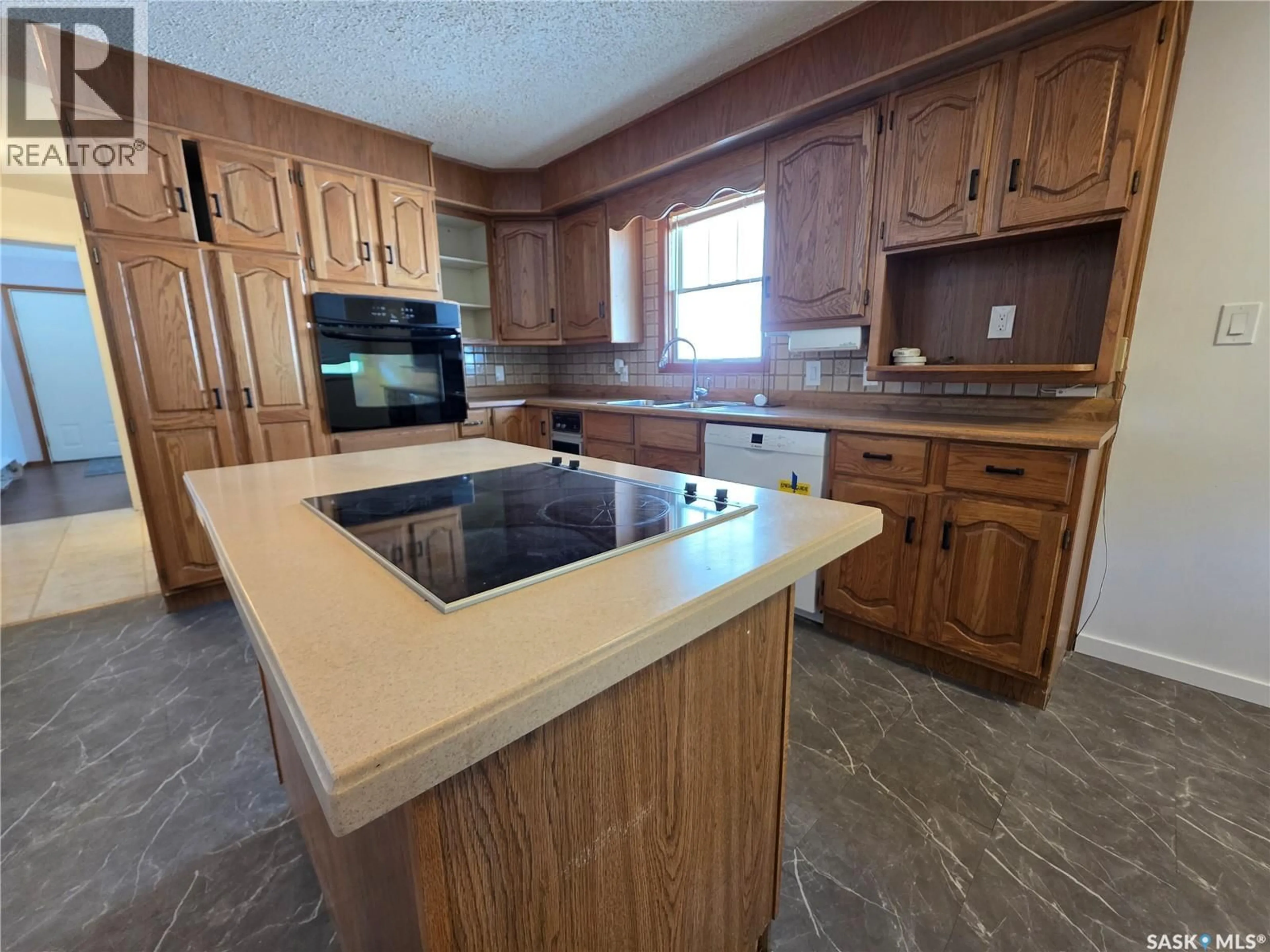 Unknown for 304 LEONARD STREET, Herbert Saskatchewan S0H2A0