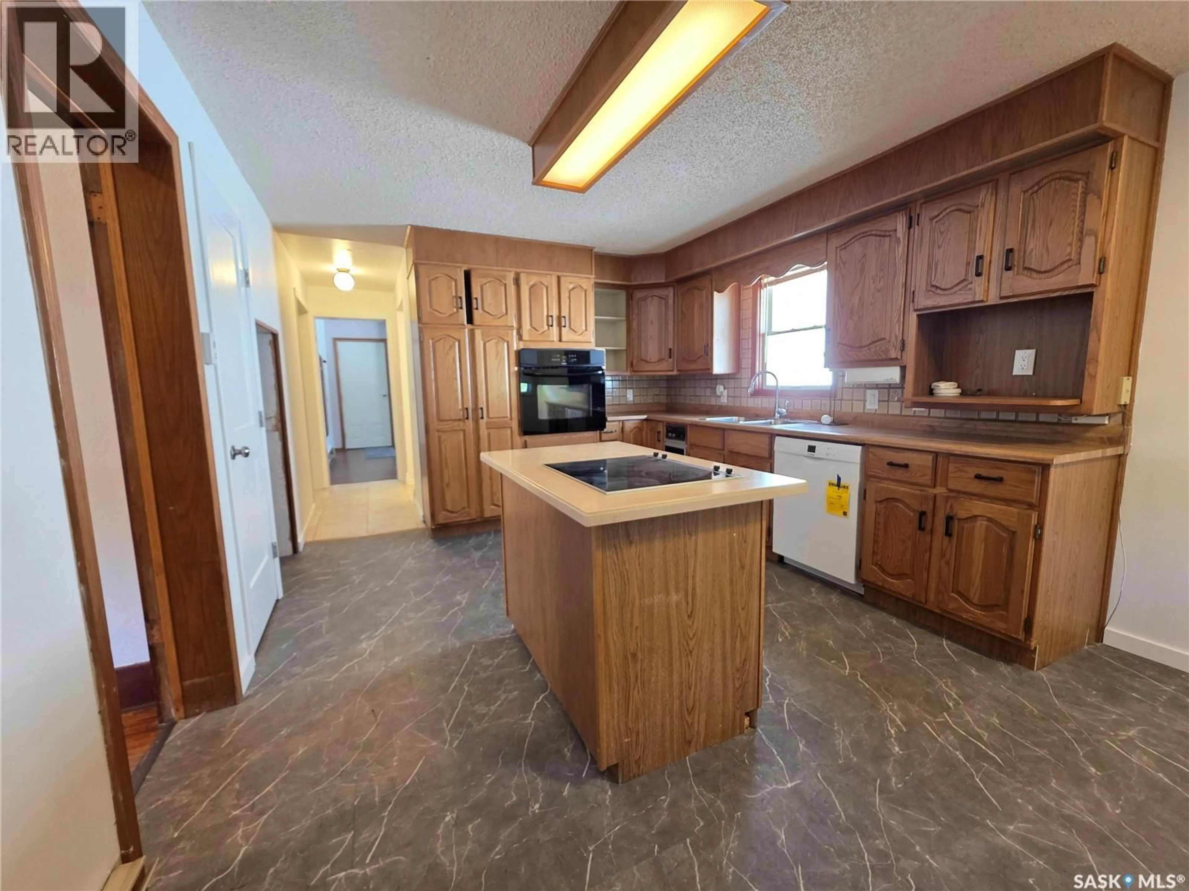 Unknown for 304 LEONARD STREET, Herbert Saskatchewan S0H2A0