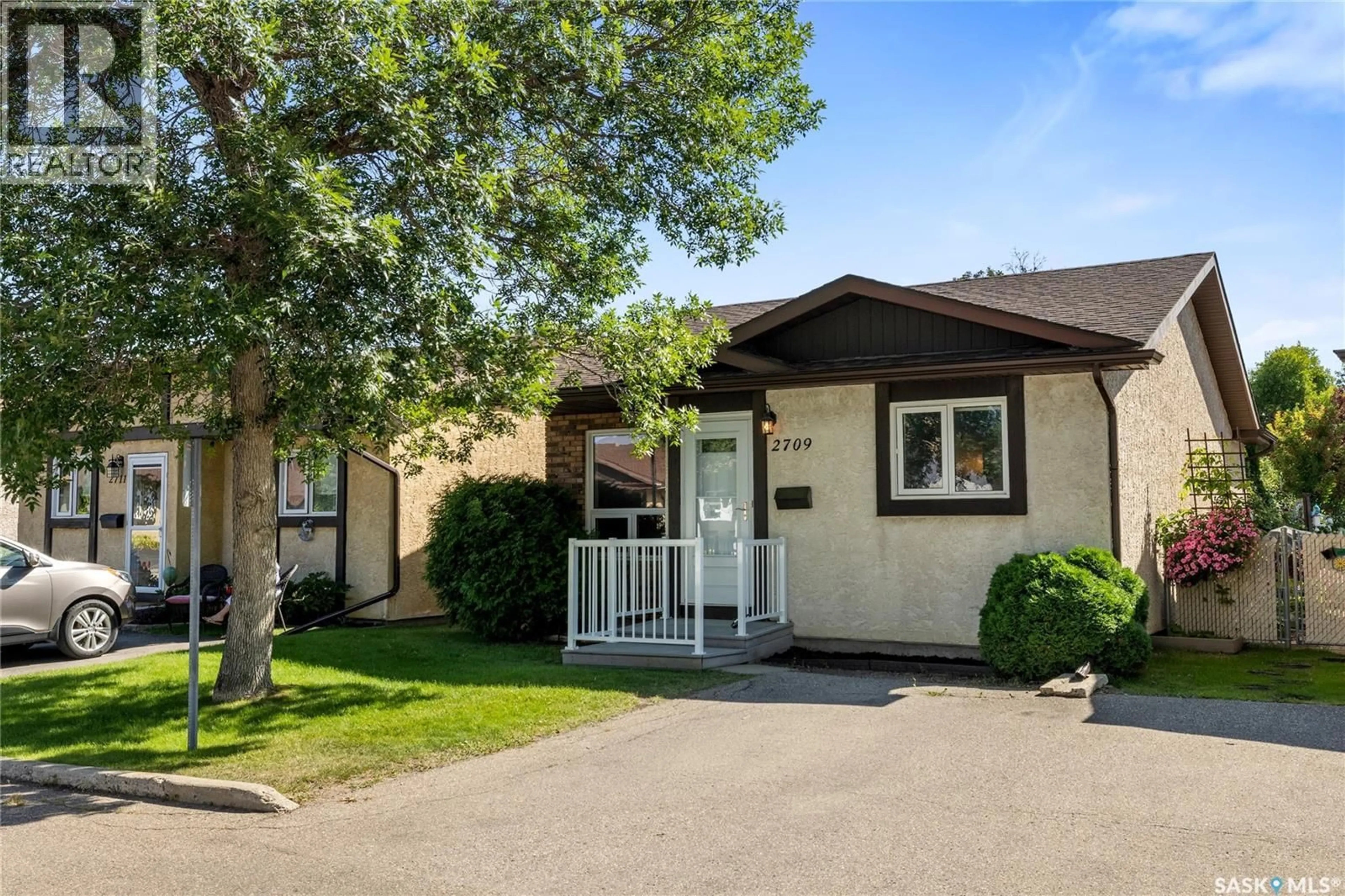 Unknown for E - 2709 MEADOW LANE, Regina Saskatchewan S4V1L7