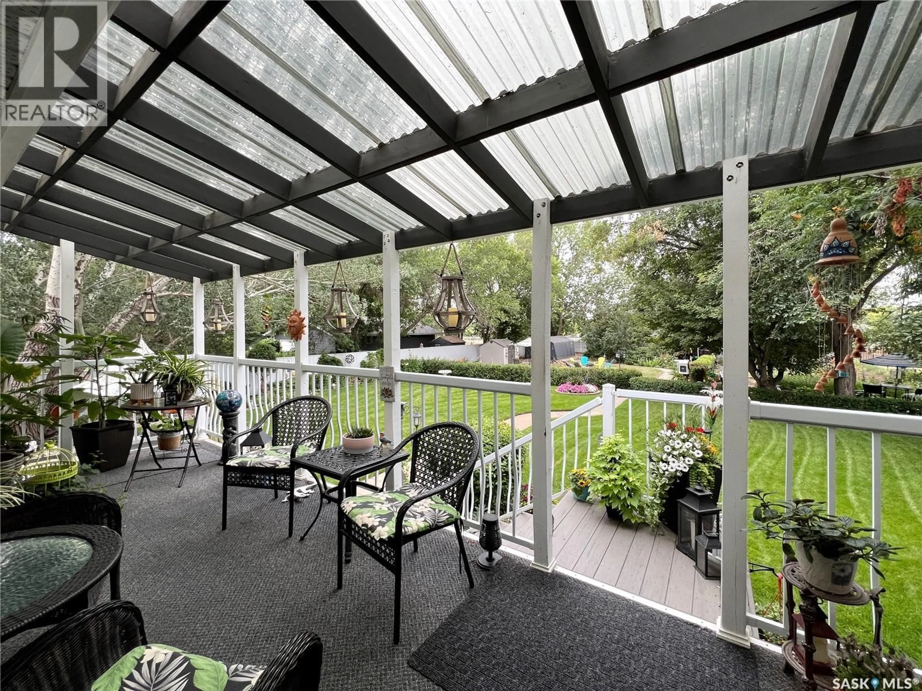 Patio, unknown for 1275 VETERANS CRESCENT, Estevan Saskatchewan S4A1Z9