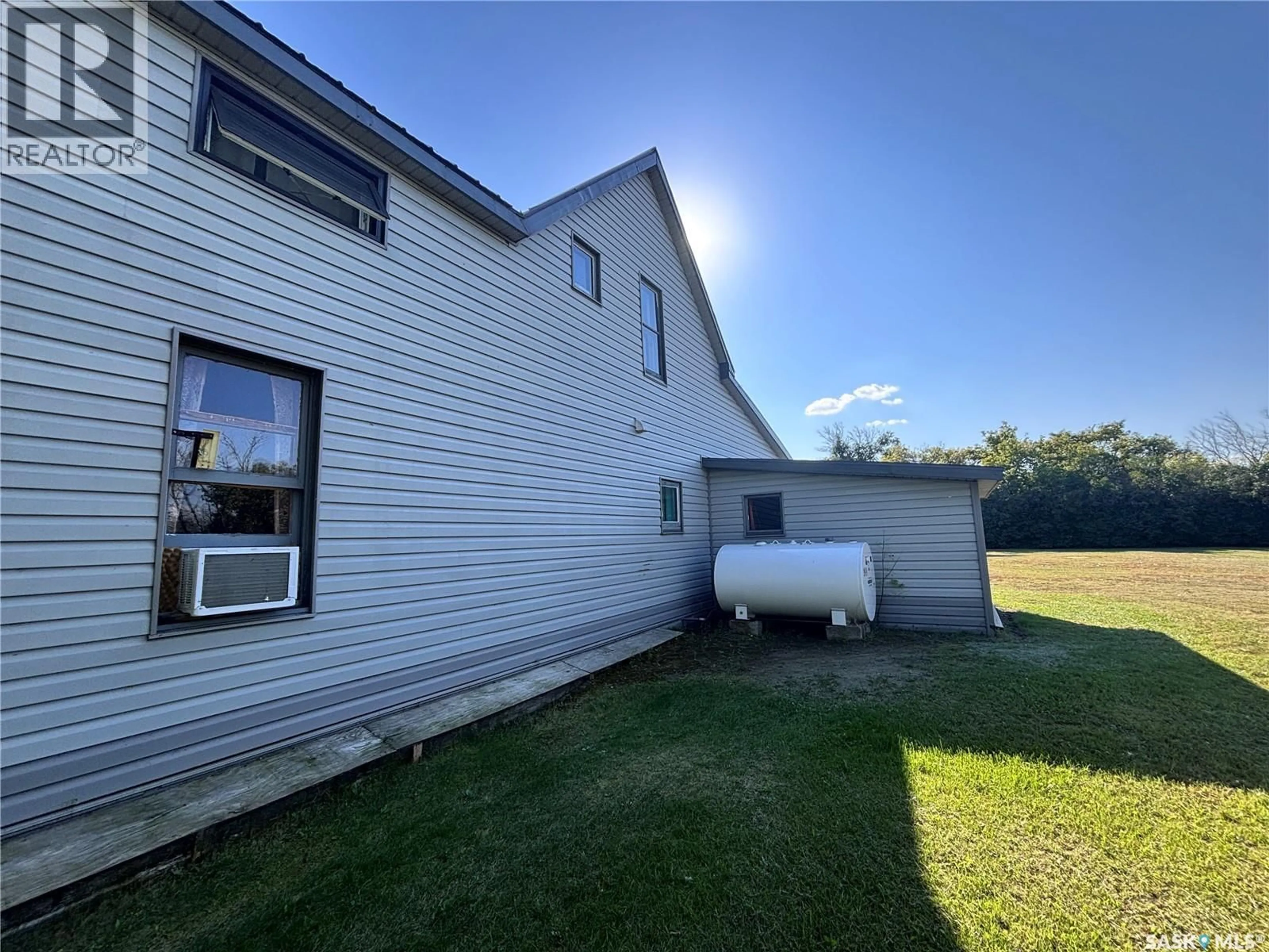 A pic from outside/outdoor area/front of a property/back of a property/a pic from drone, building for HETTRICK ACREAGE, Rudy Rm No. 284 Saskatchewan S0L2N0