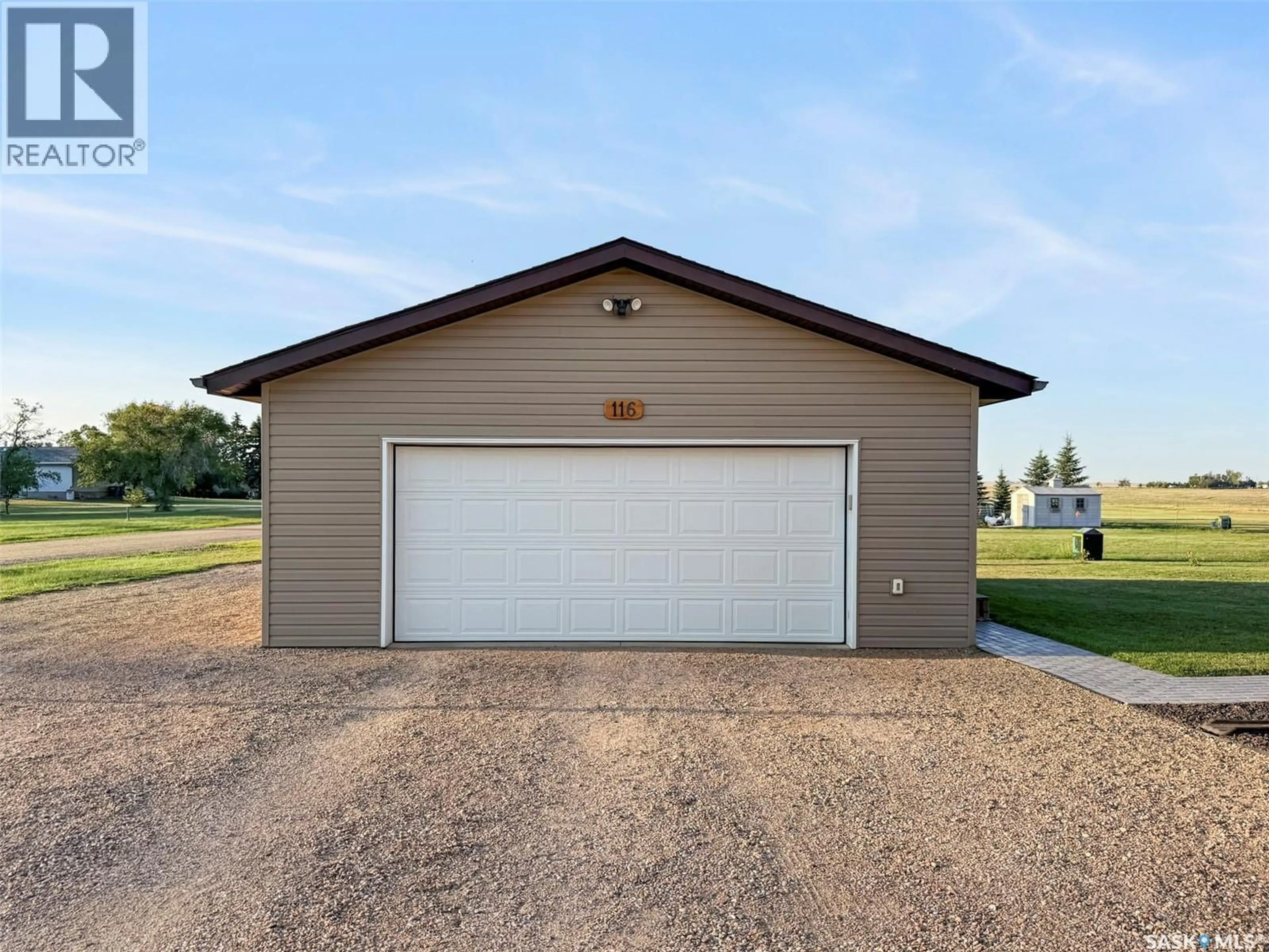 Indoor garage for 116 HERBERT AVENUE, Herbert Saskatchewan S0H2A0