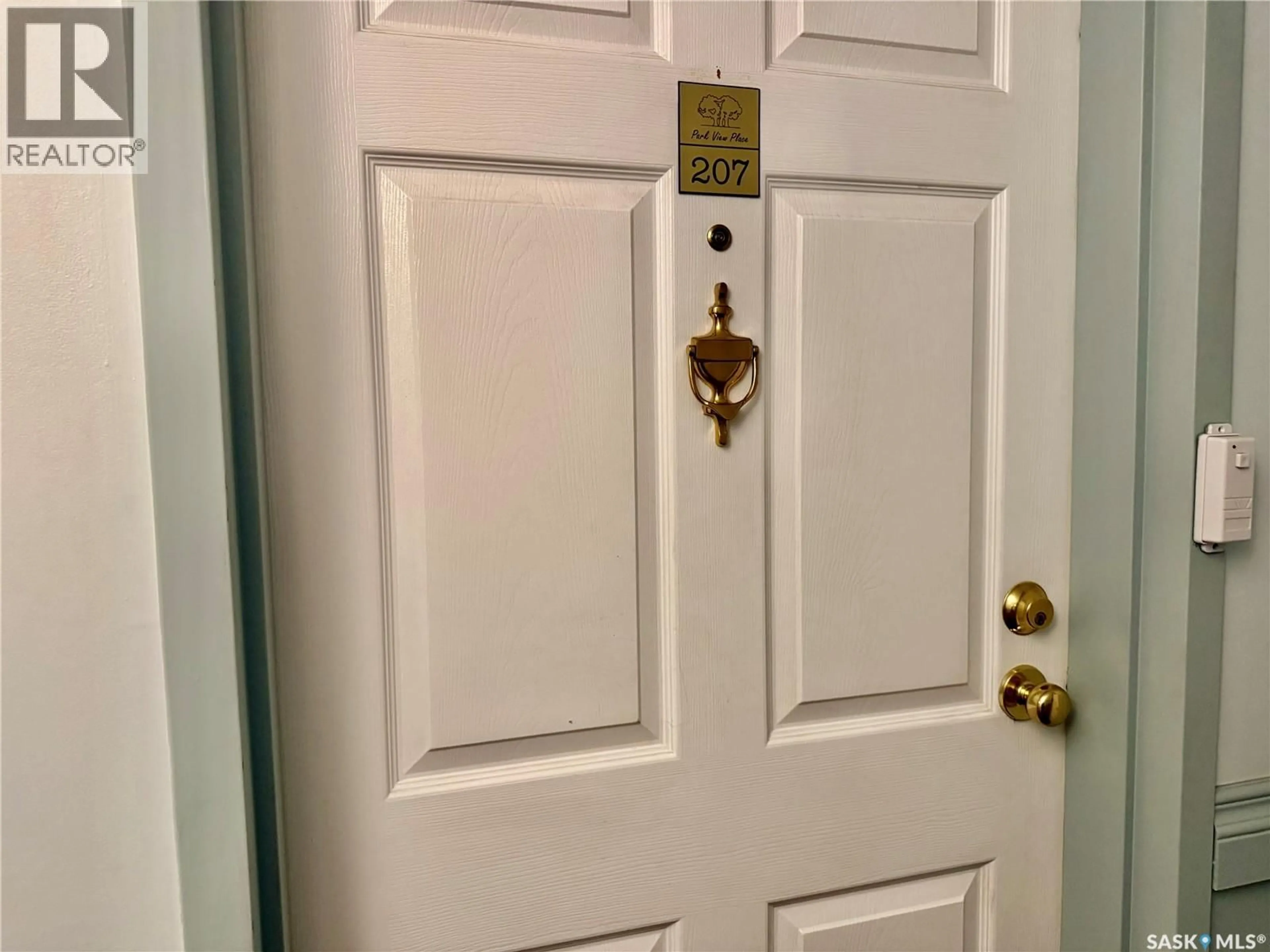 Indoor entryway for 207 - 740 9TH STREET, Humboldt Saskatchewan S0K2A0
