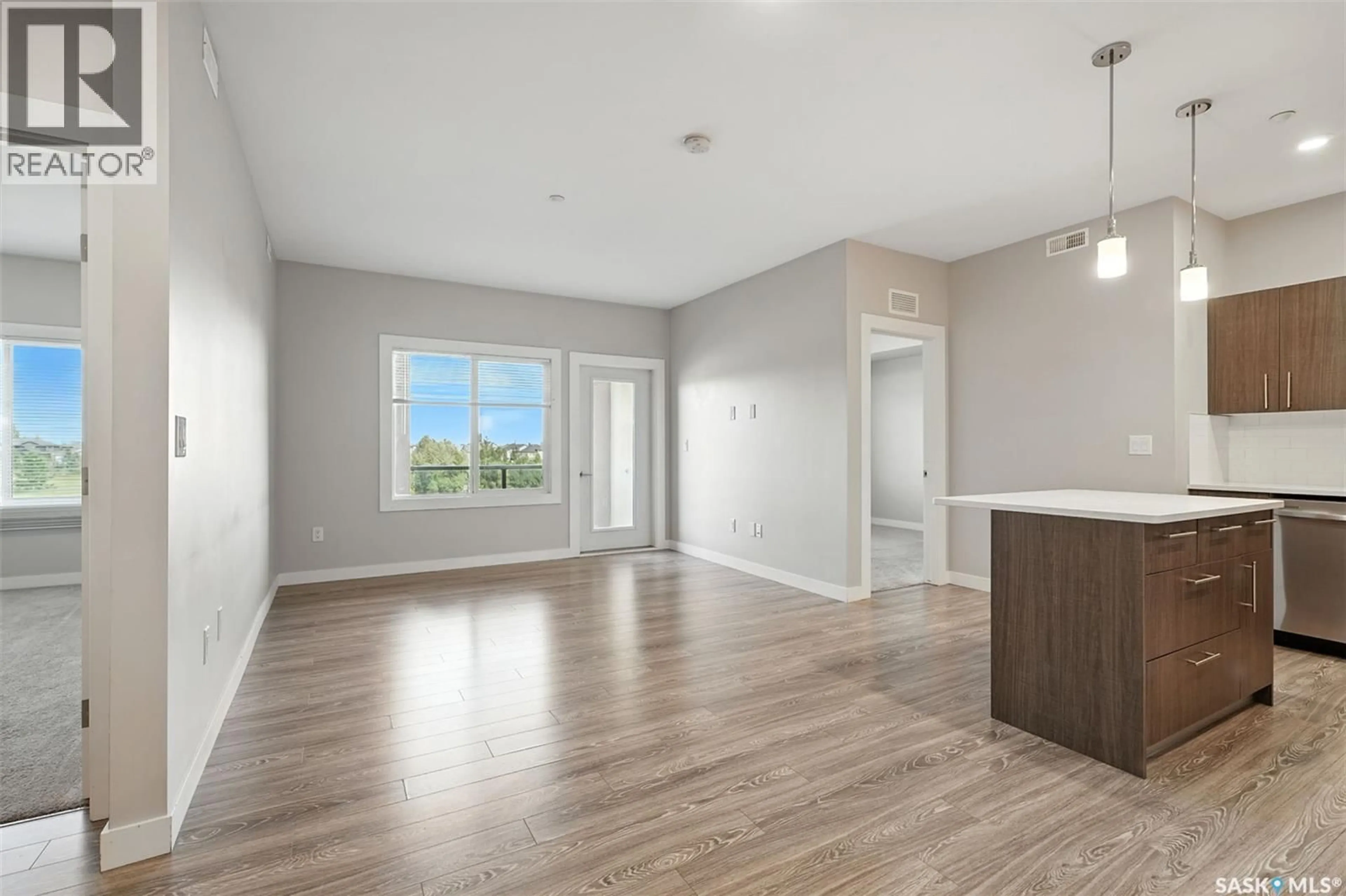 Unknown for 215 142 PAWLYCHENKO LANE, Saskatoon Saskatchewan S7V0A4