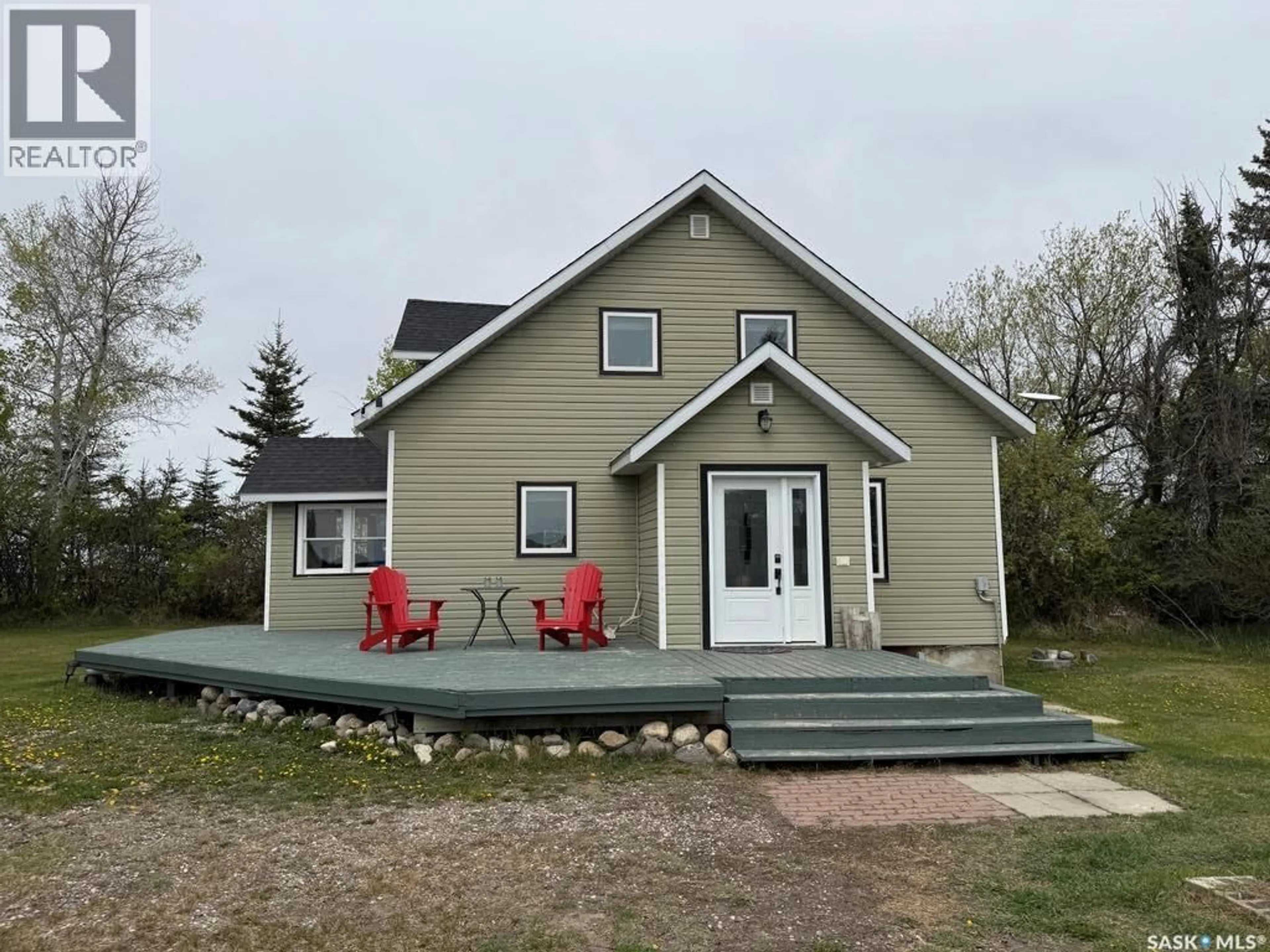 A pic from outside/outdoor area/front of a property/back of a property/a pic from drone, water/lake/river/ocean view for HAMILTON ACREAGE, Torch River Rm No. 488 Saskatchewan S0J3B0