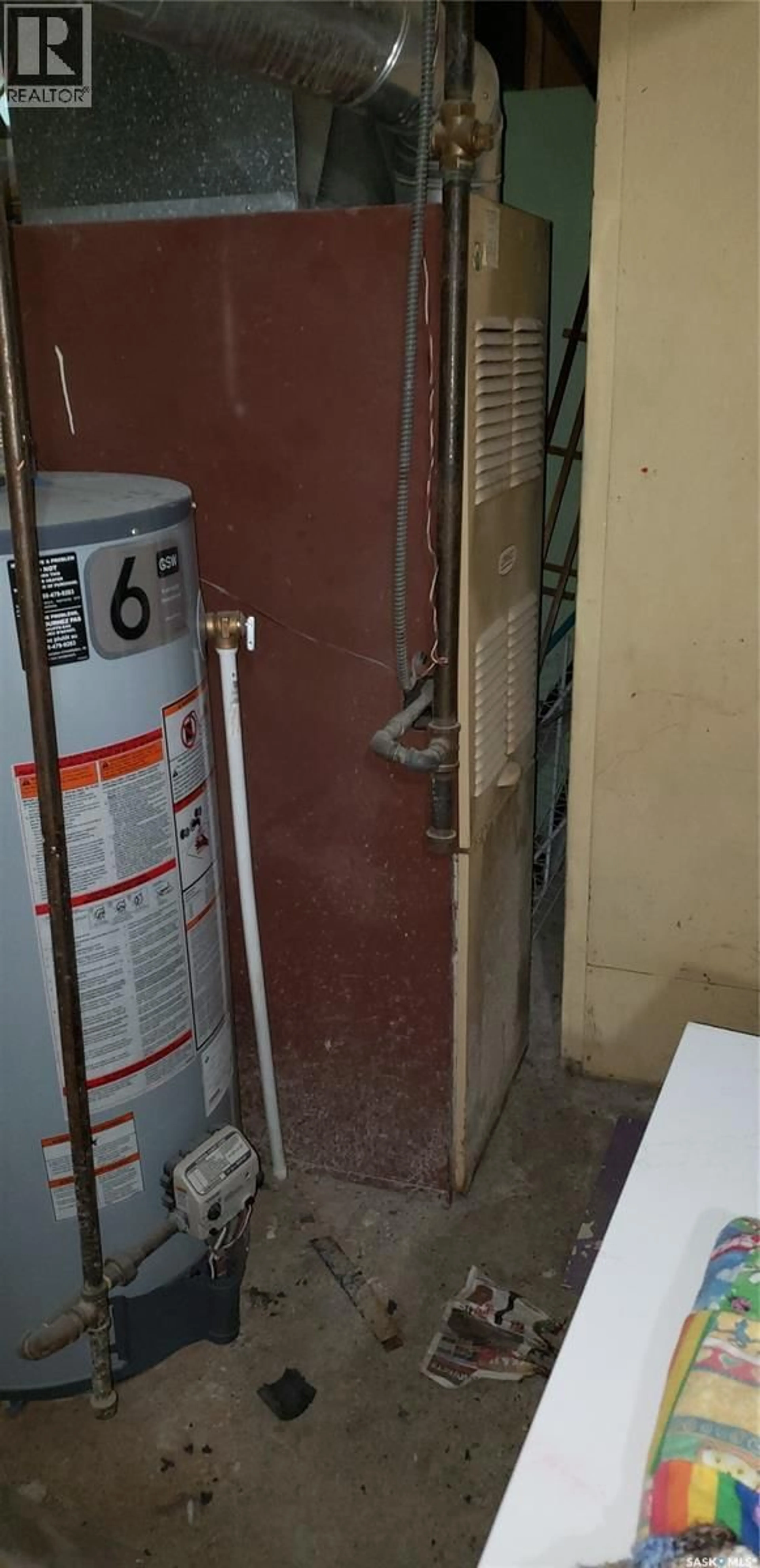 A pic of a room for 324 2ND STREET, Lafleche Saskatchewan S0H2K0