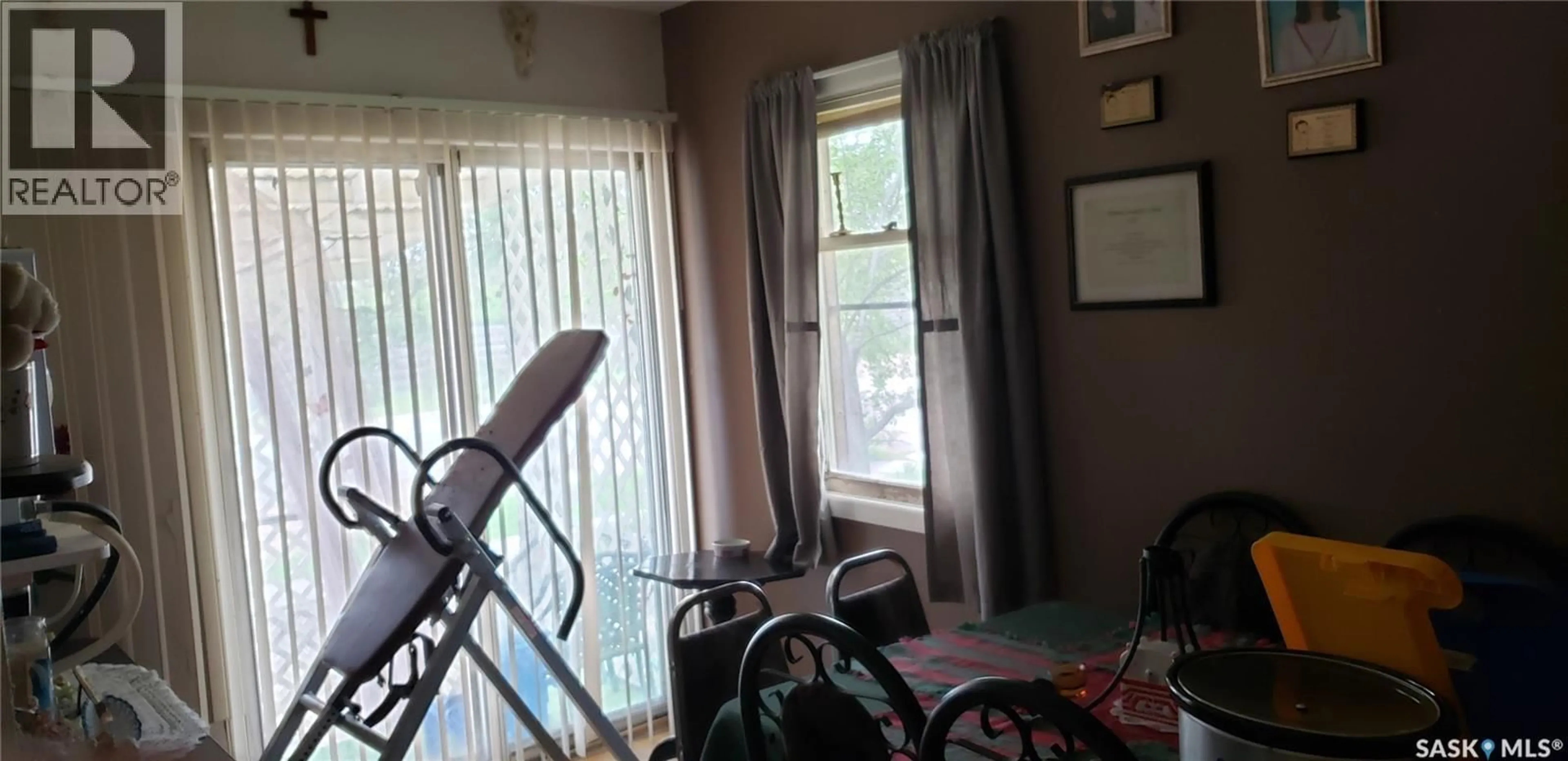 A pic of a room for 324 2ND STREET, Lafleche Saskatchewan S0H2K0