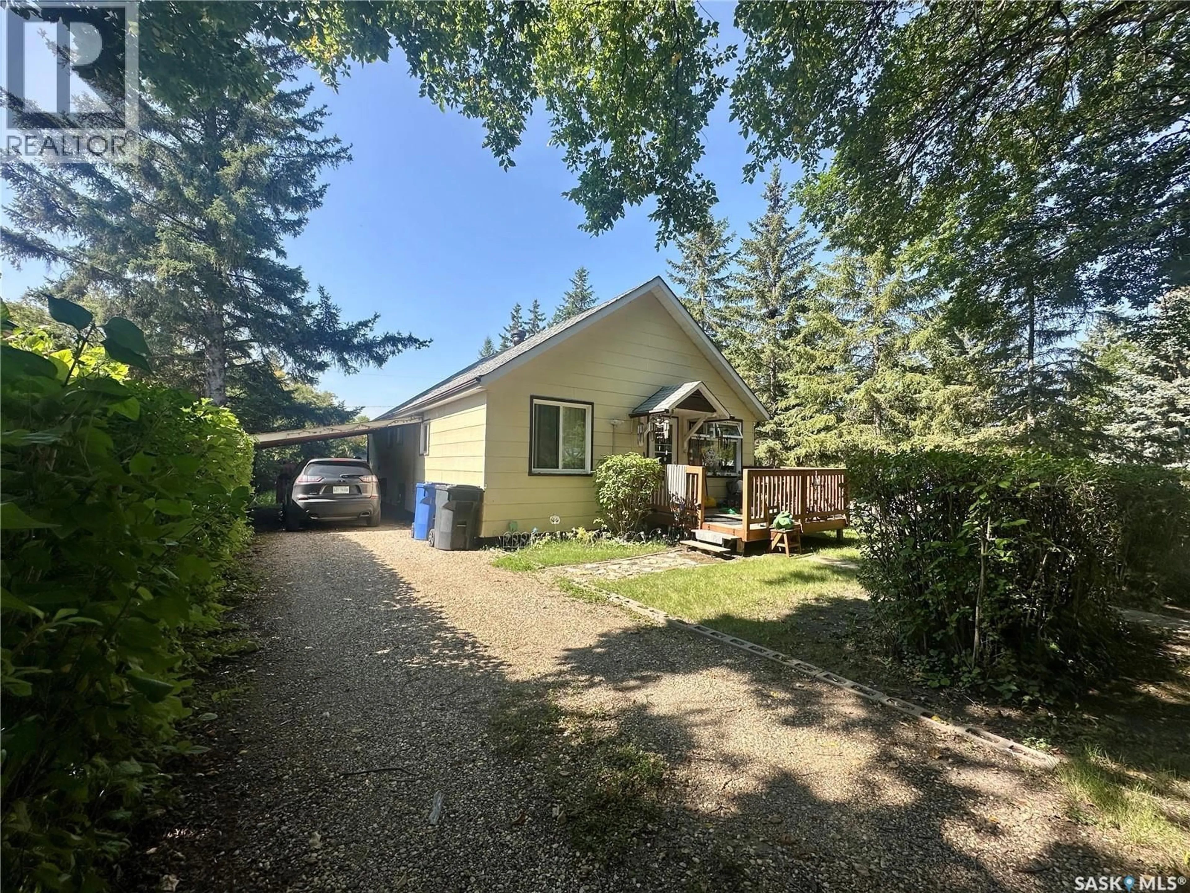 A pic from outside/outdoor area/front of a property/back of a property/a pic from drone, street for 346 COTTER STREET, Kamsack Saskatchewan S0A1S0