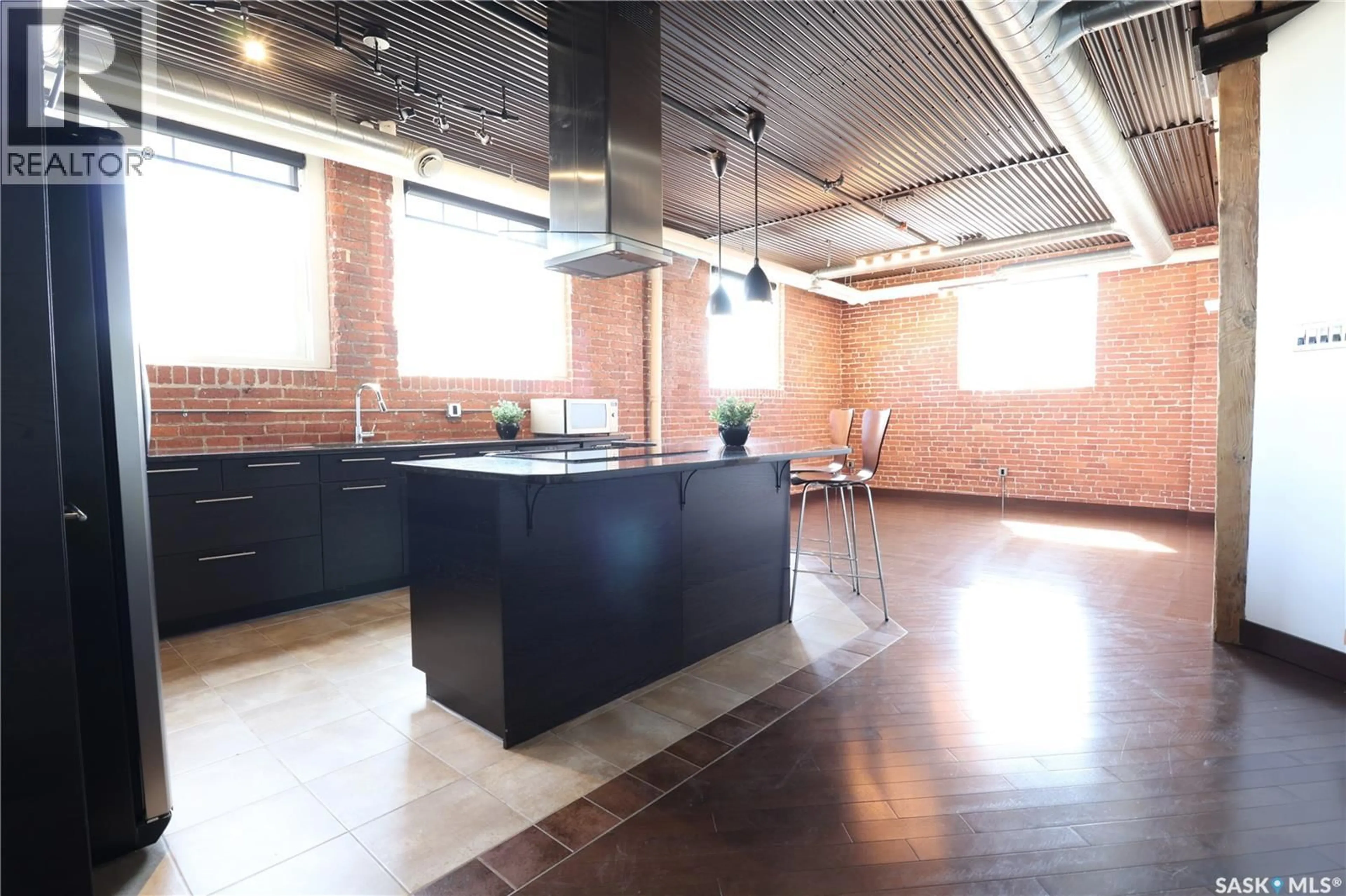 Unknown for 302 1275 BROAD STREET, Regina Saskatchewan S4R1Y2