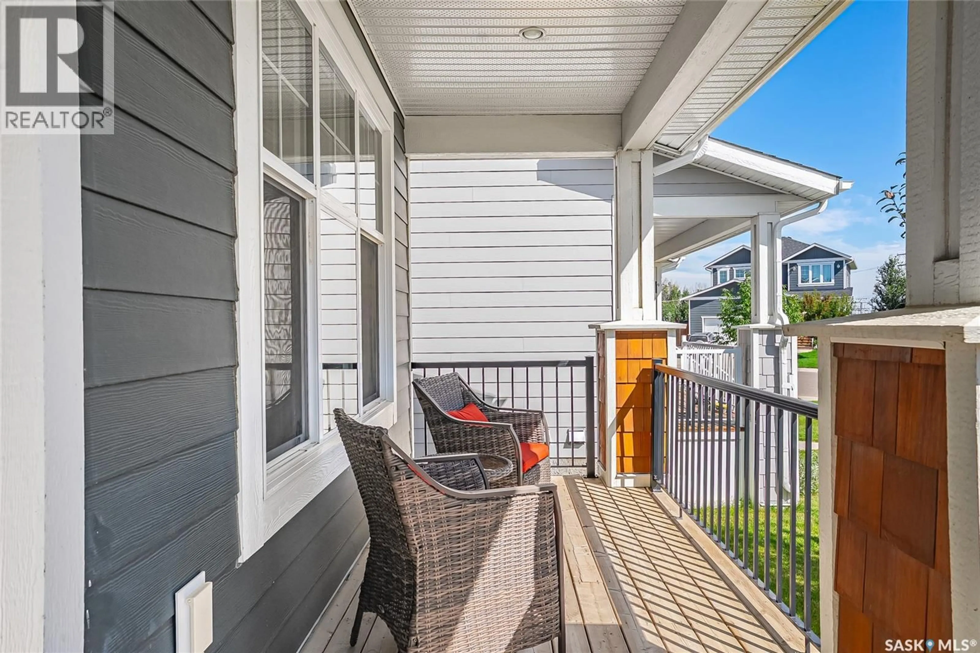 Patio, street for 278 EATON CRESCENT, Saskatoon Saskatchewan S7V0H4