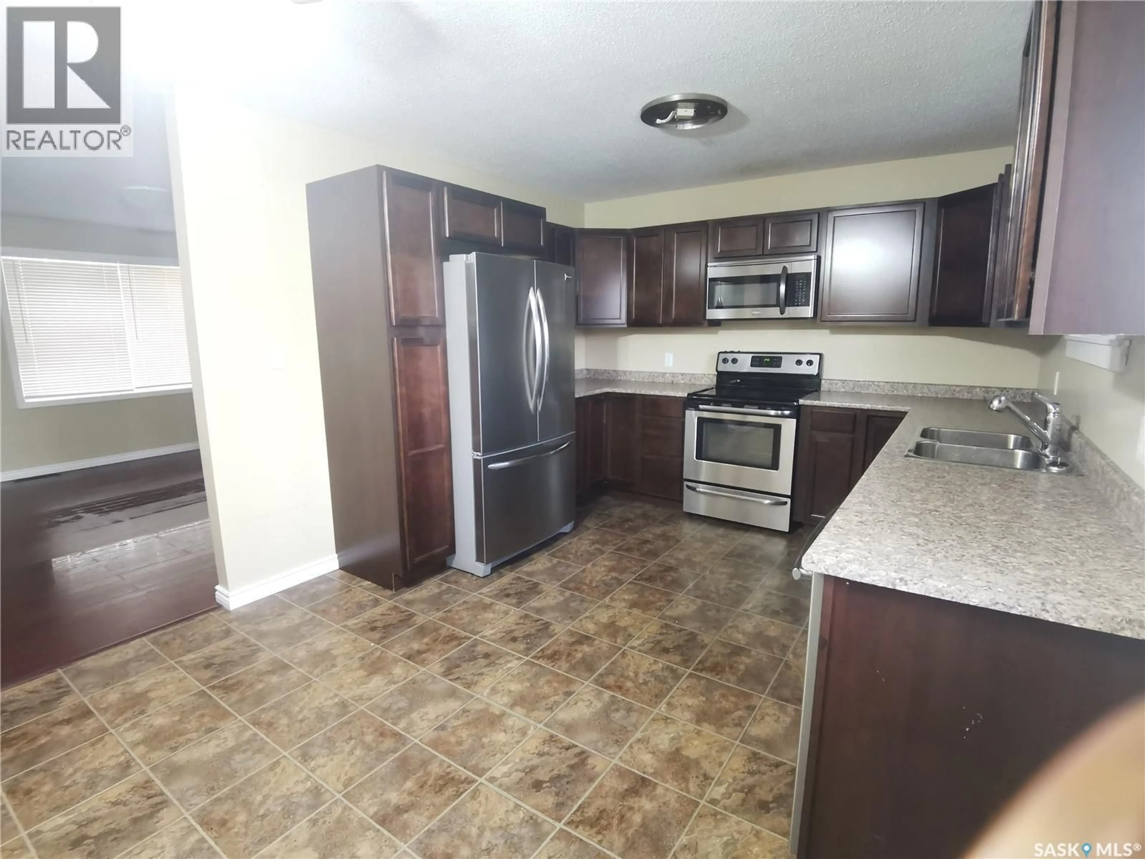 Standard kitchen, unknown for 609 KINTYRE AVENUE, Colonsay Saskatchewan S0K0Z0