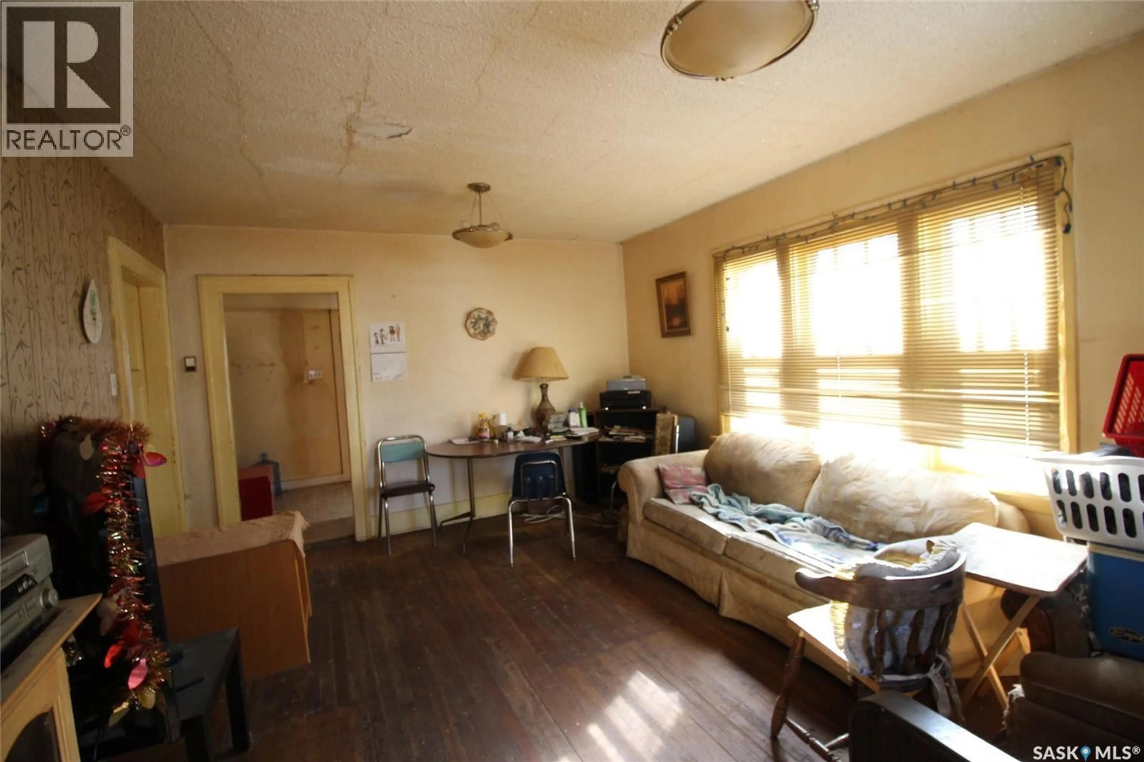 A pic of a room for 476 3RD STREET, Shaunavon Saskatchewan S0N2M0