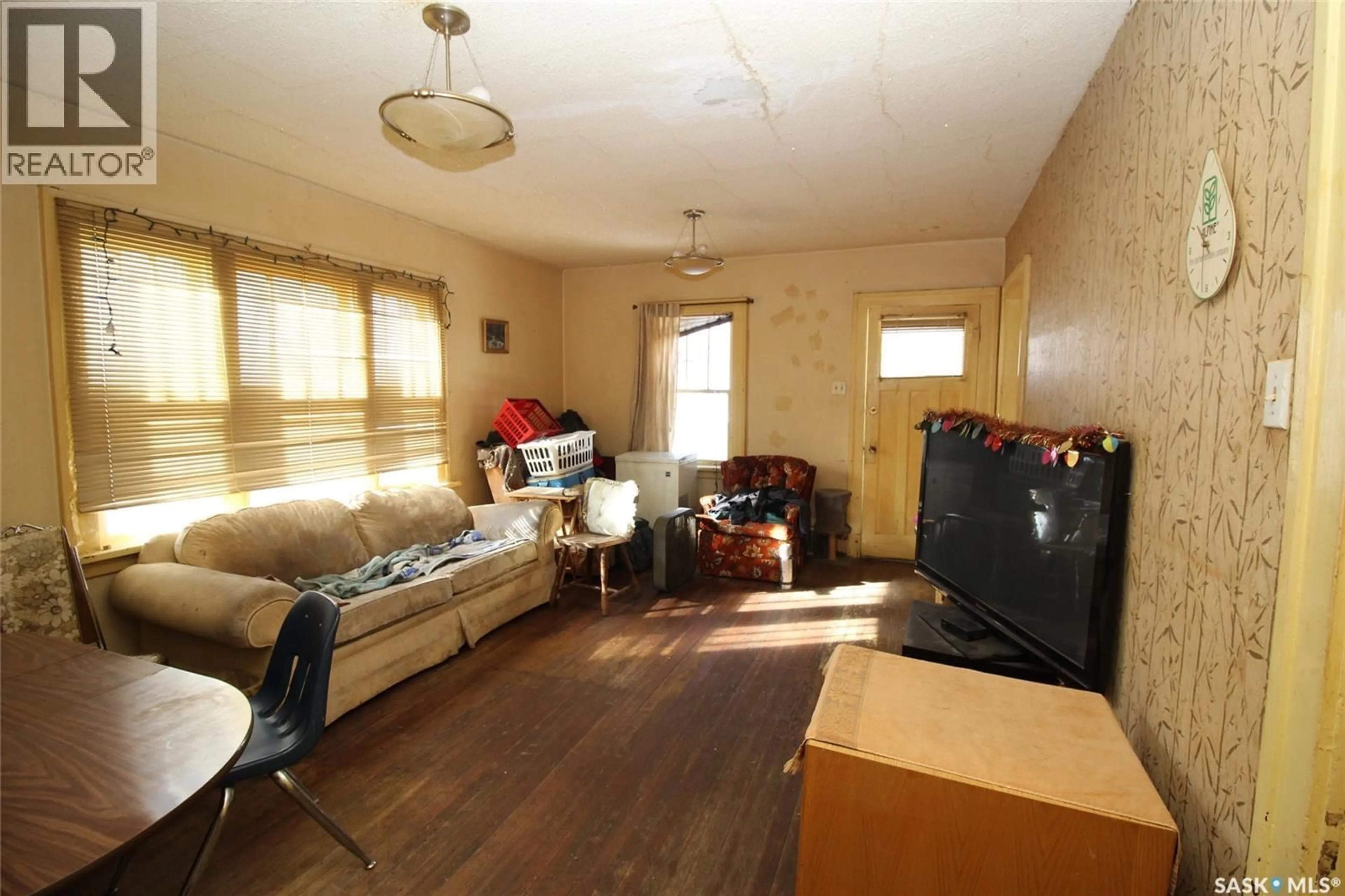 A pic of a room for 476 3RD STREET, Shaunavon Saskatchewan S0N2M0