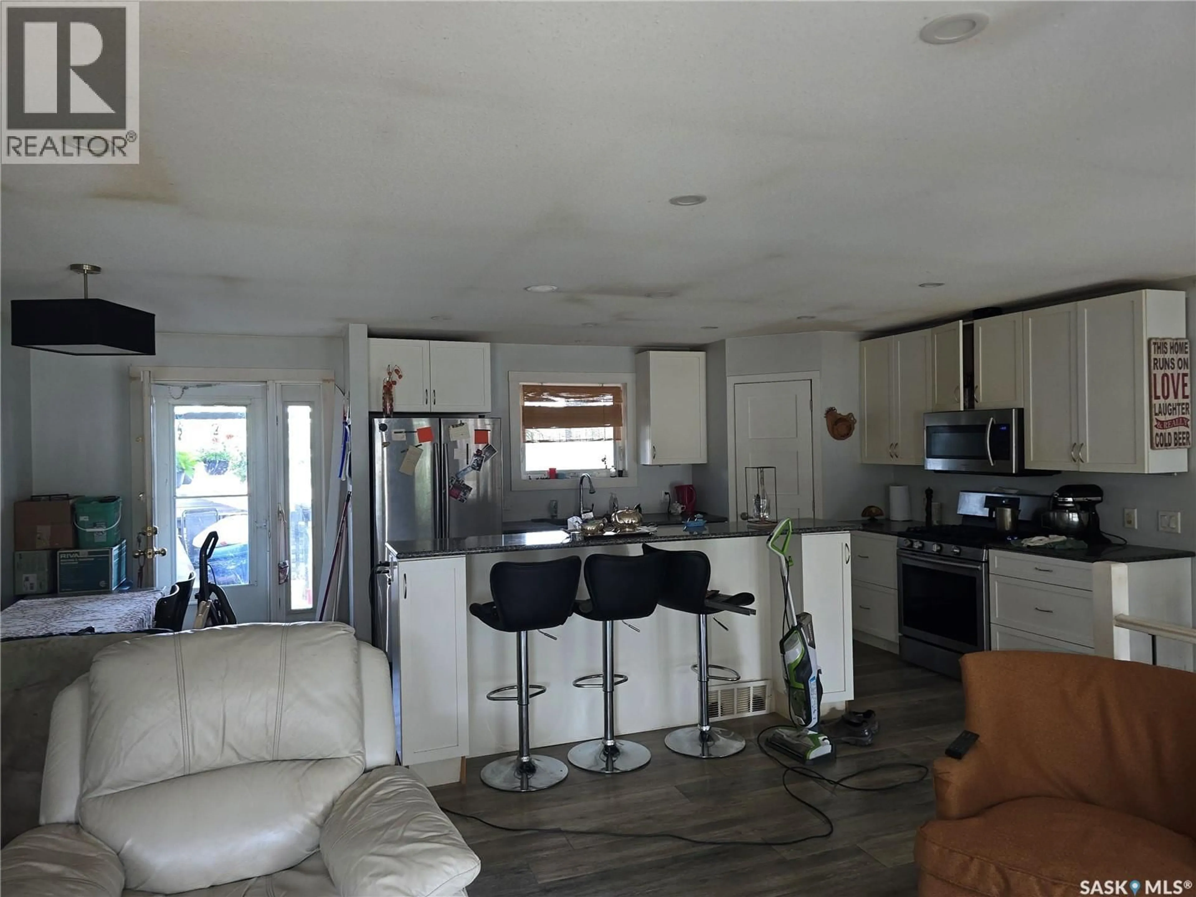 Open concept kitchen, unknown for 134 HEISE CRESCENT, Saskatoon Saskatchewan S7M4V3