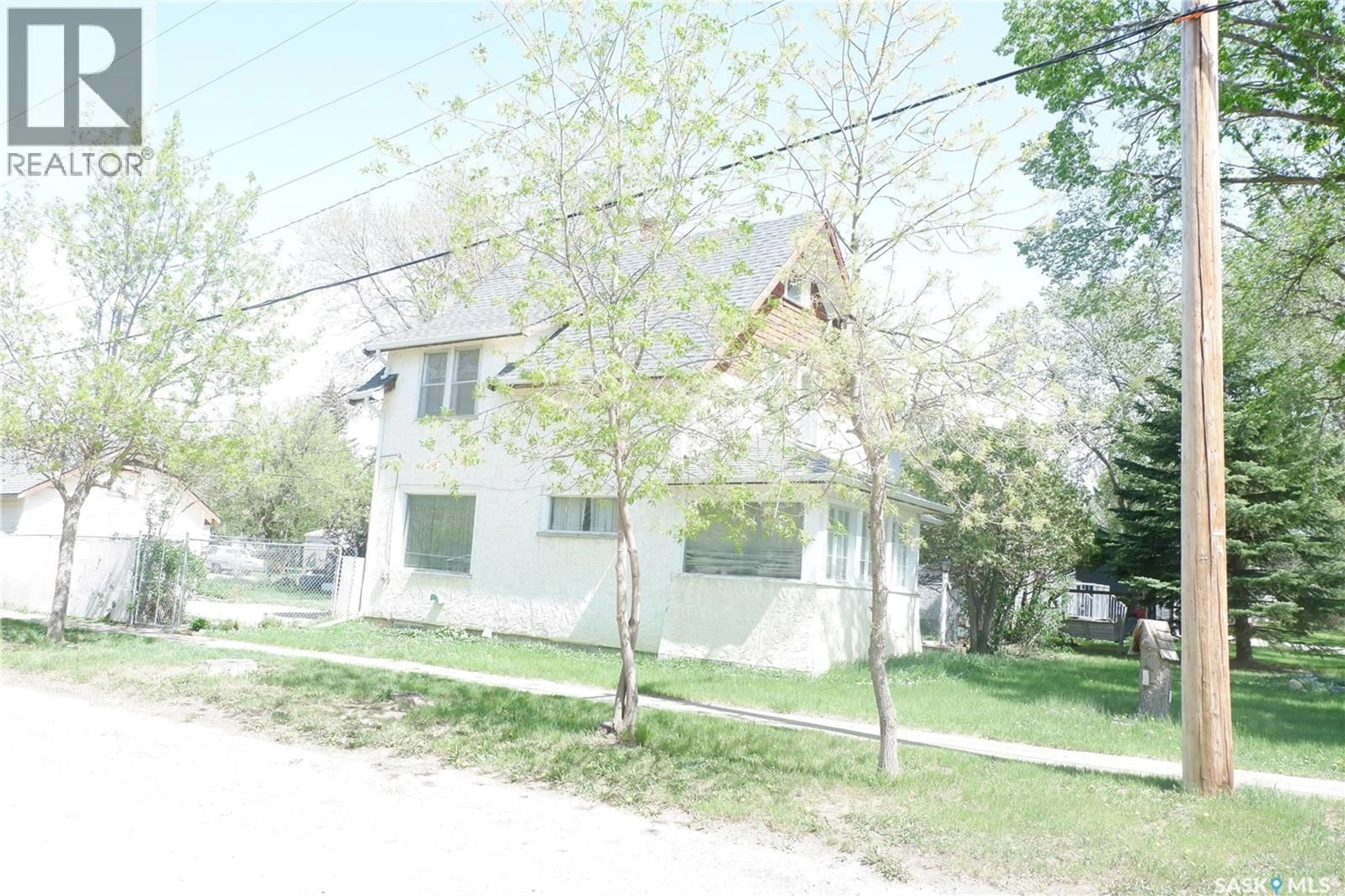 Blurry image for 113 2ND AVENUE, Mossbank Saskatchewan S0H3G0
