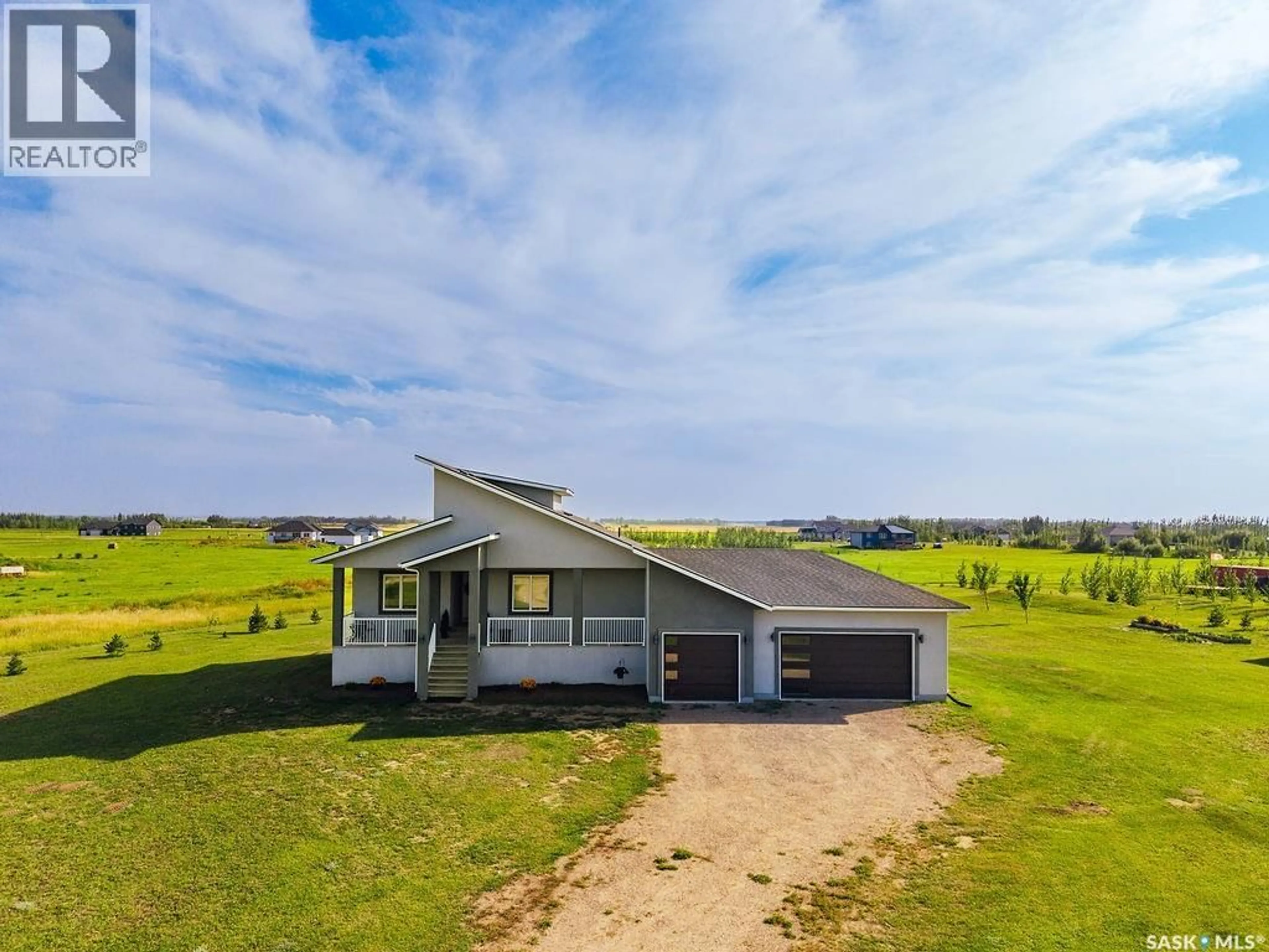 A pic from outside/outdoor area/front of a property/back of a property/a pic from drone, building for 96 RIDER PLACE, Dundurn Rm No. 314 Saskatchewan S7T0K1
