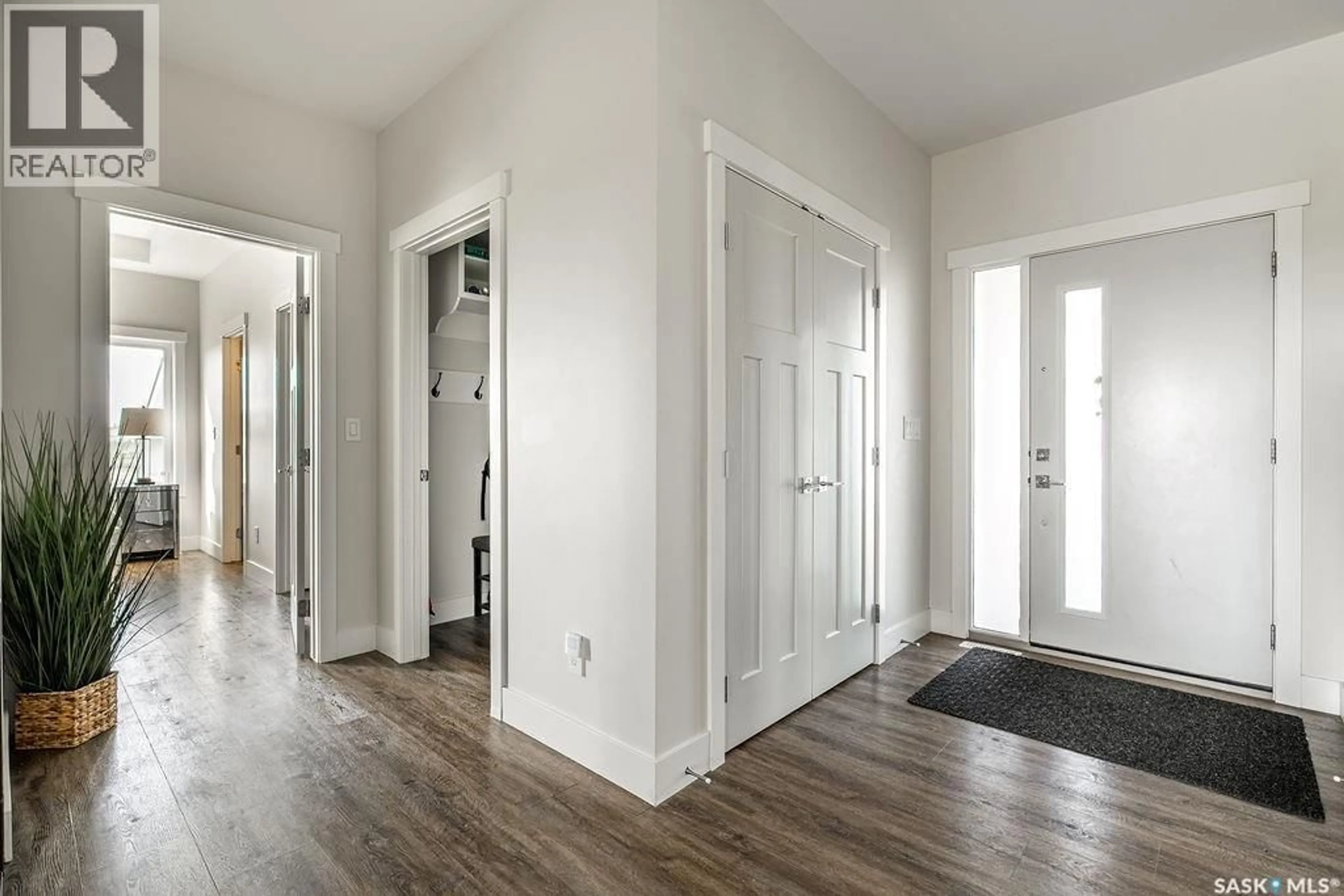 Indoor entryway for 96 RIDER PLACE, Dundurn Rm No. 314 Saskatchewan S7T0K1