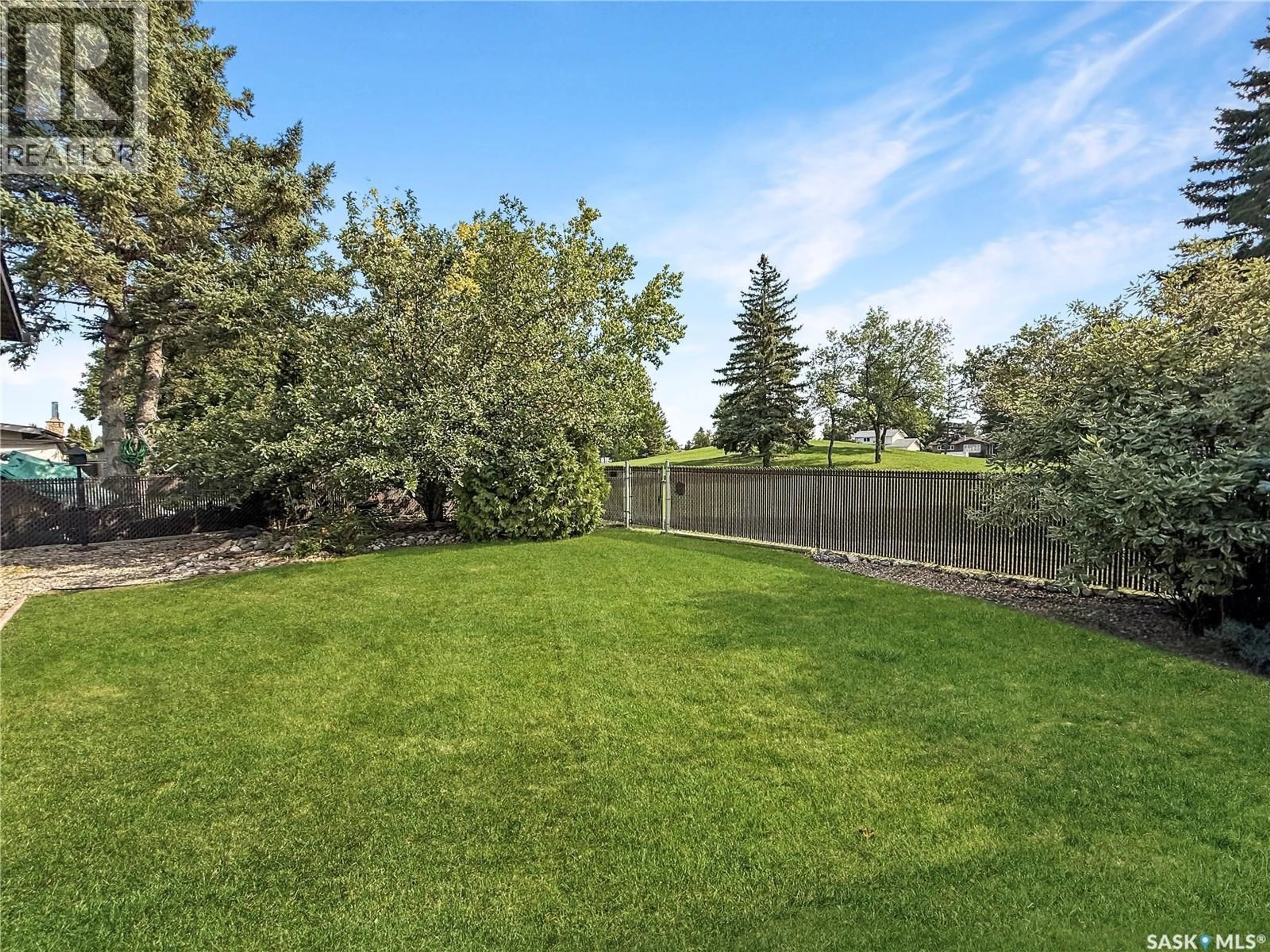 Patio, unknown for 3078 6TH AVENUE, Prince Albert Saskatchewan S6V5L8