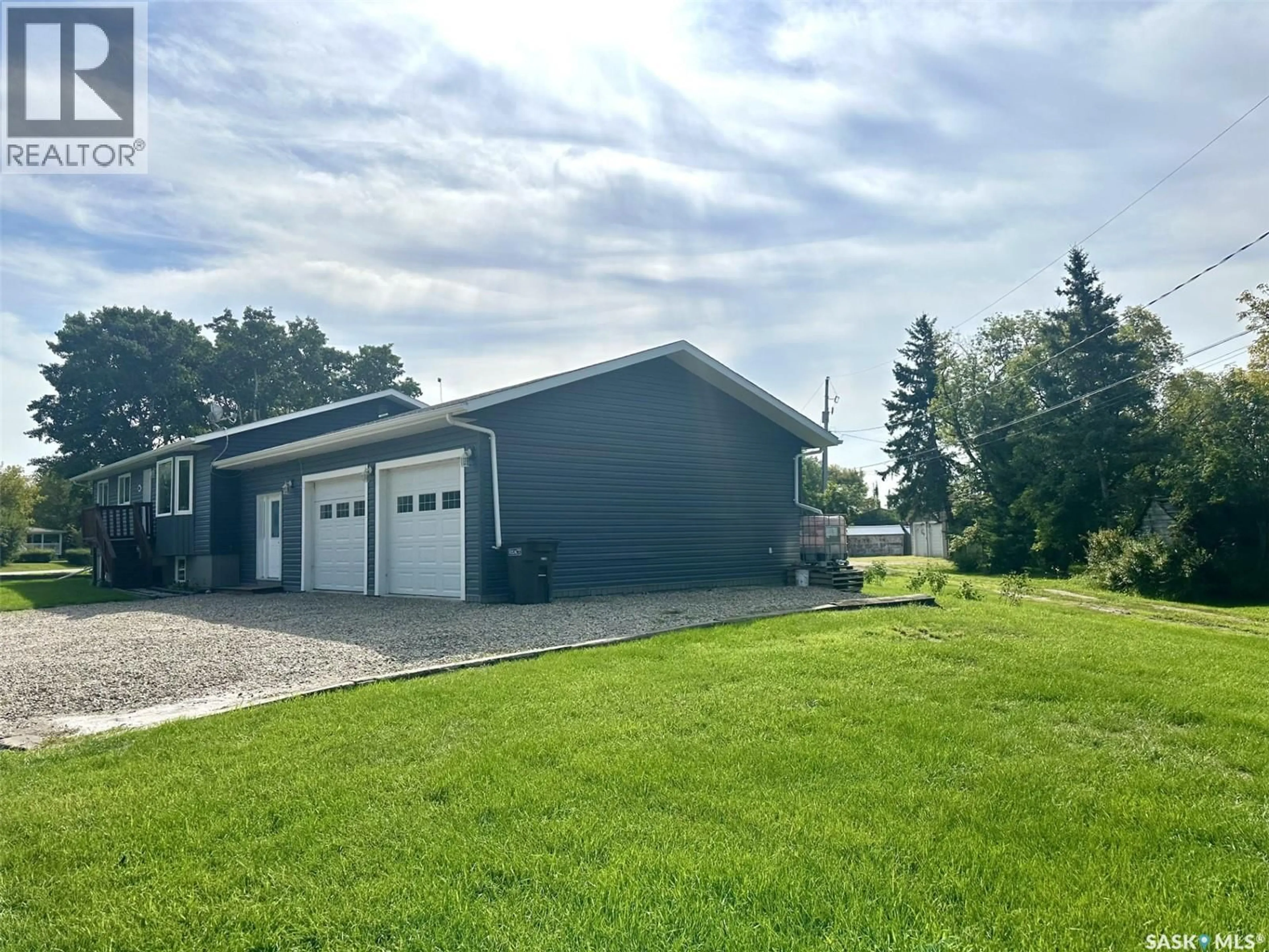 Indoor garage for 500 5TH AVENUE, Leroy Saskatchewan S0K2P0