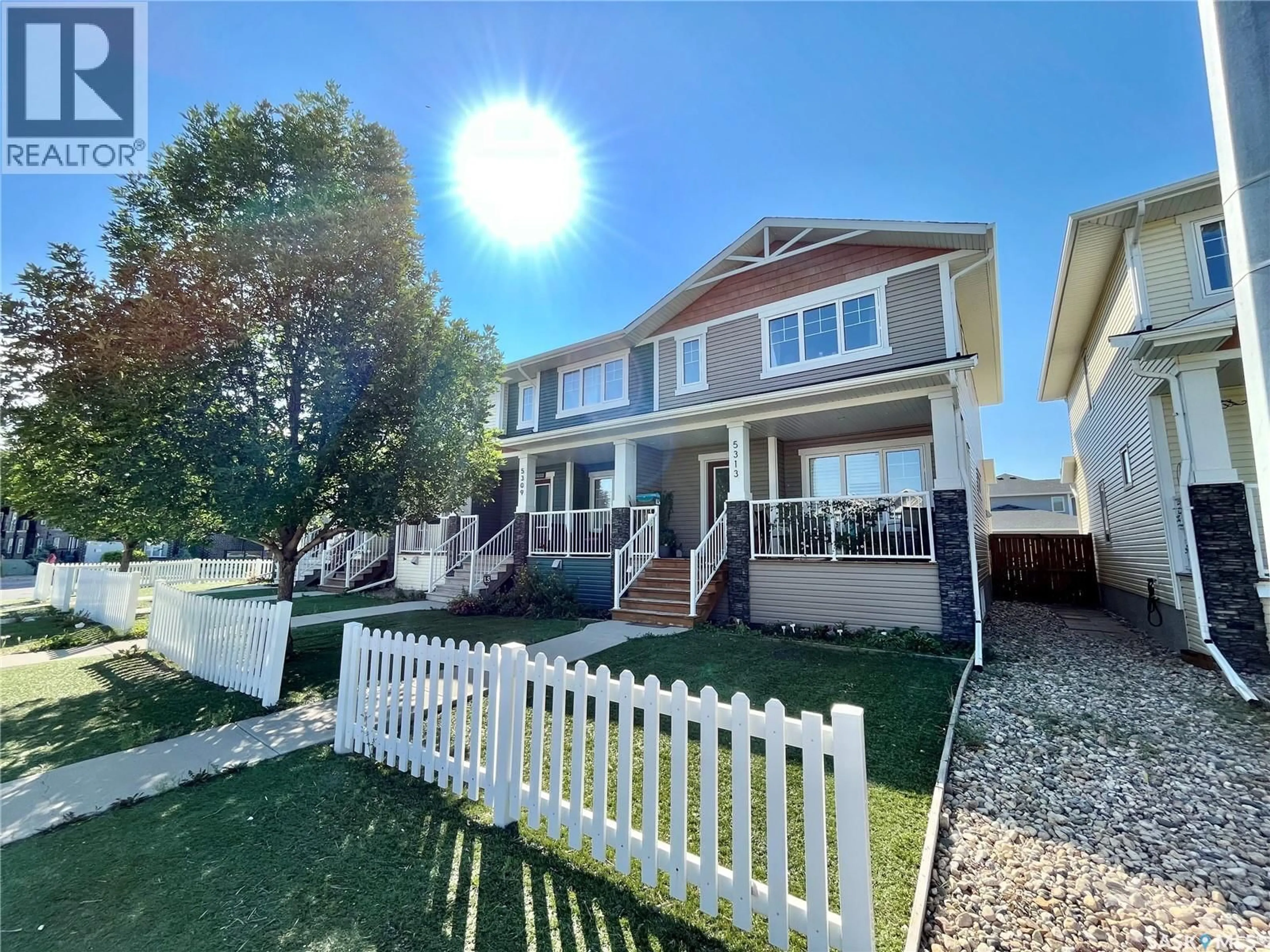 Home with vinyl exterior material, unknown for 5313 GORDON ROAD, Regina Saskatchewan S4W0K6