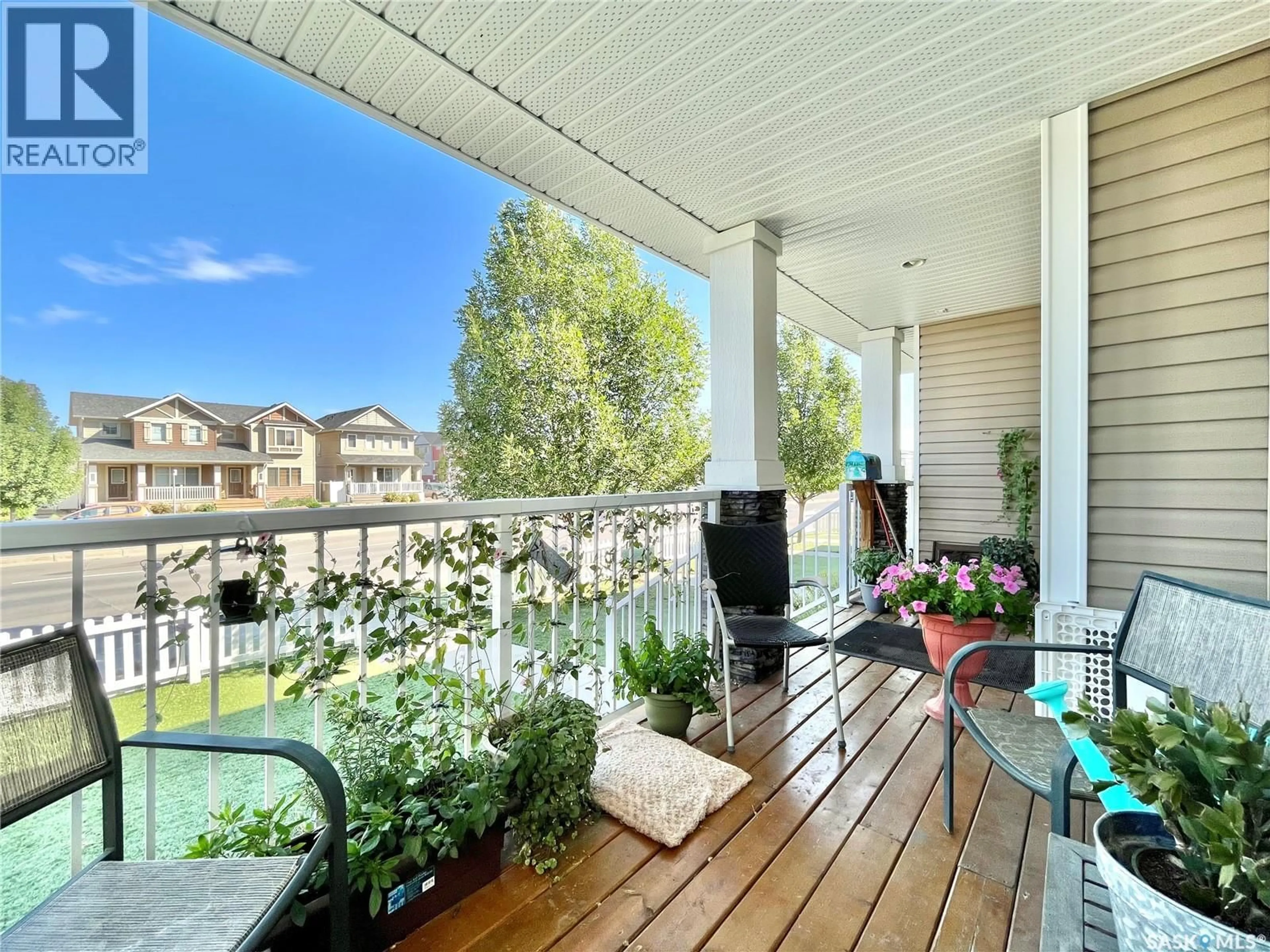 Patio, water/lake/river/ocean view for 5313 GORDON ROAD, Regina Saskatchewan S4W0K6