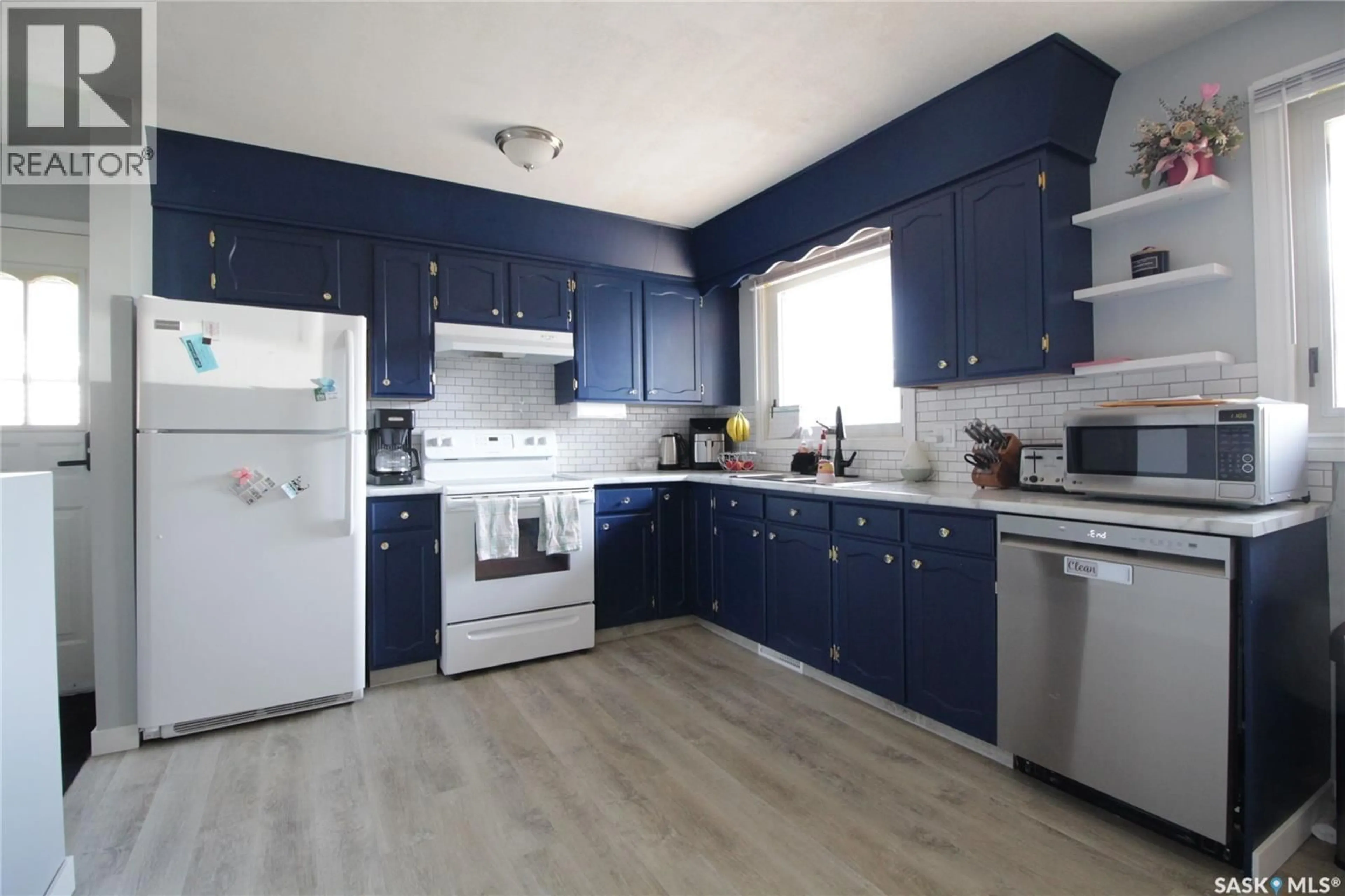 Standard kitchen, unknown for 306 ALEXANDER STREET, Rocanville Saskatchewan S0A3L0