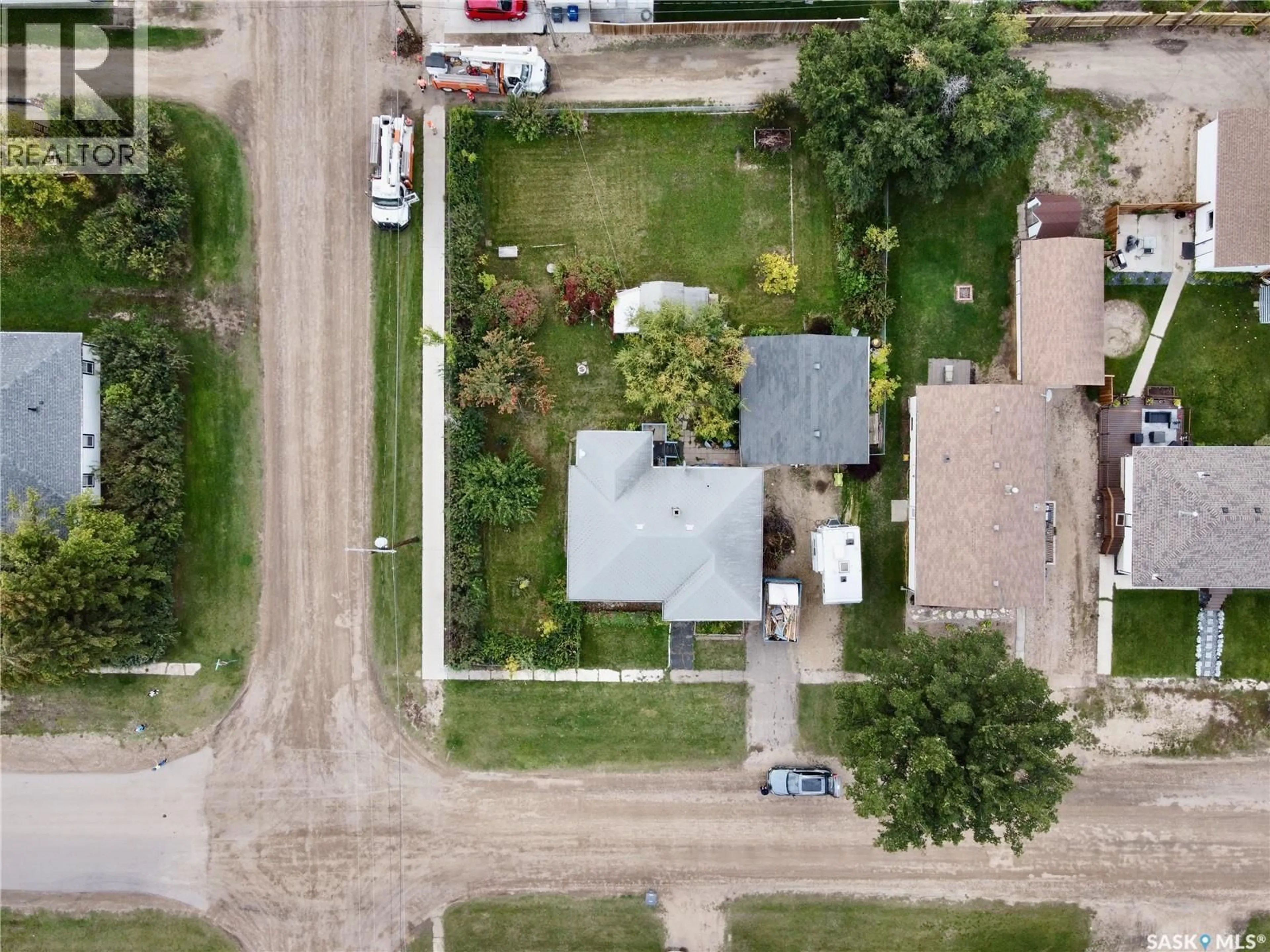 A pic from outside/outdoor area/front of a property/back of a property/a pic from drone, street for 302 4TH AVENUE, Aberdeen Saskatchewan S0K0A0