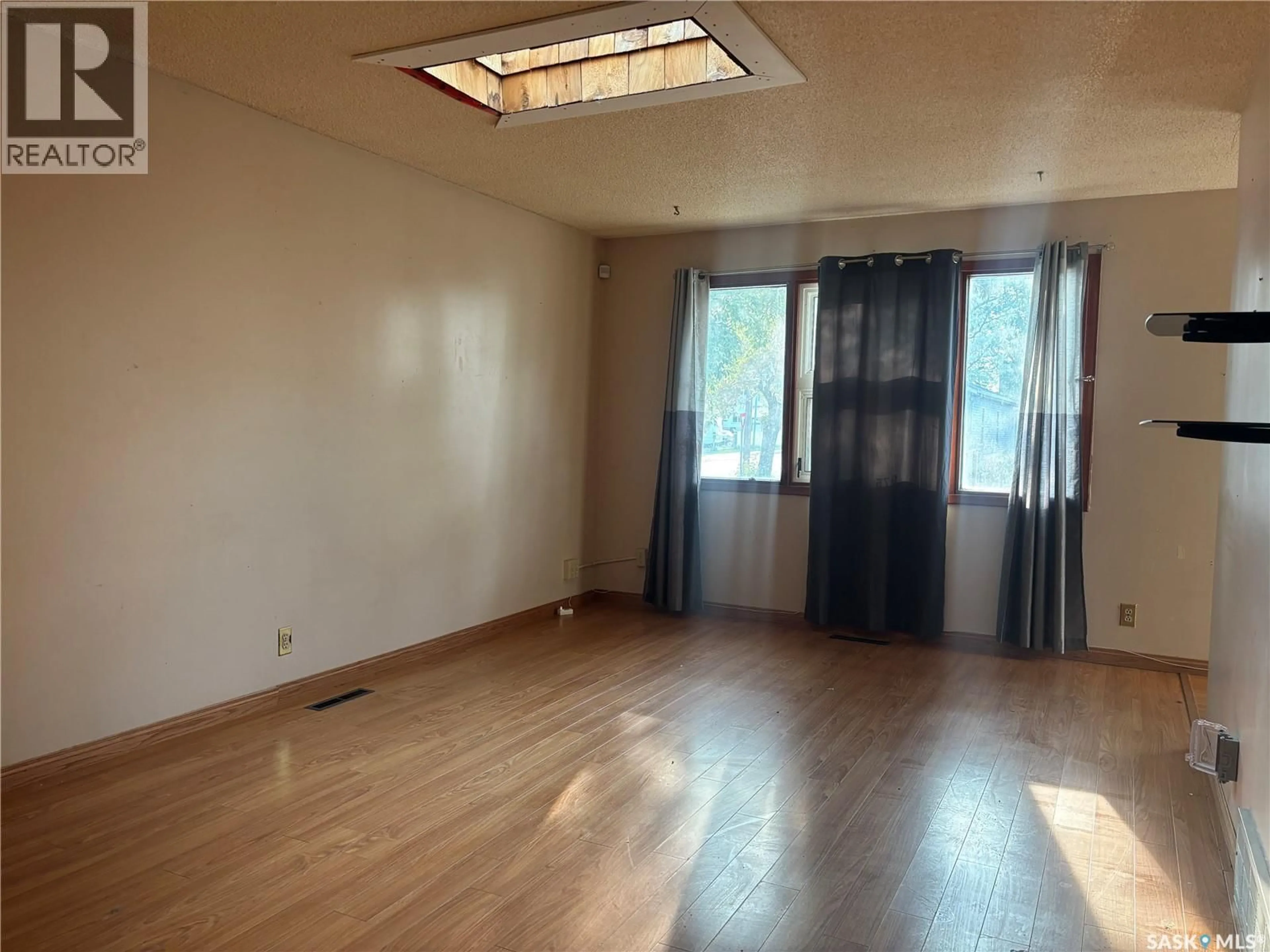 A pic of a room for 975 ATKINSON STREET, Regina Saskatchewan S4N3V1