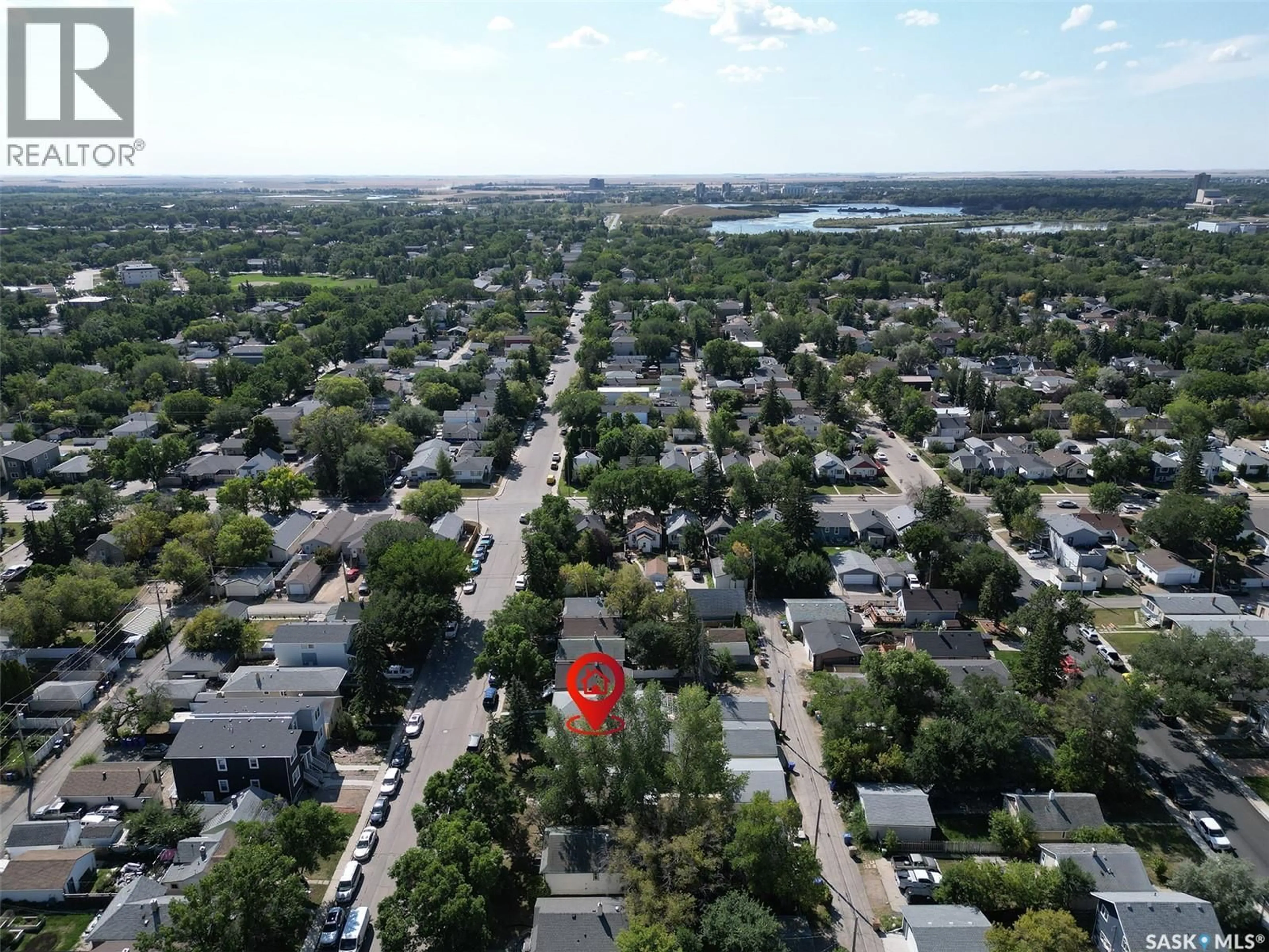 A pic from outside/outdoor area/front of a property/back of a property/a pic from drone, street for 2332 MCDONALD STREET, Regina Saskatchewan S4N2Z1