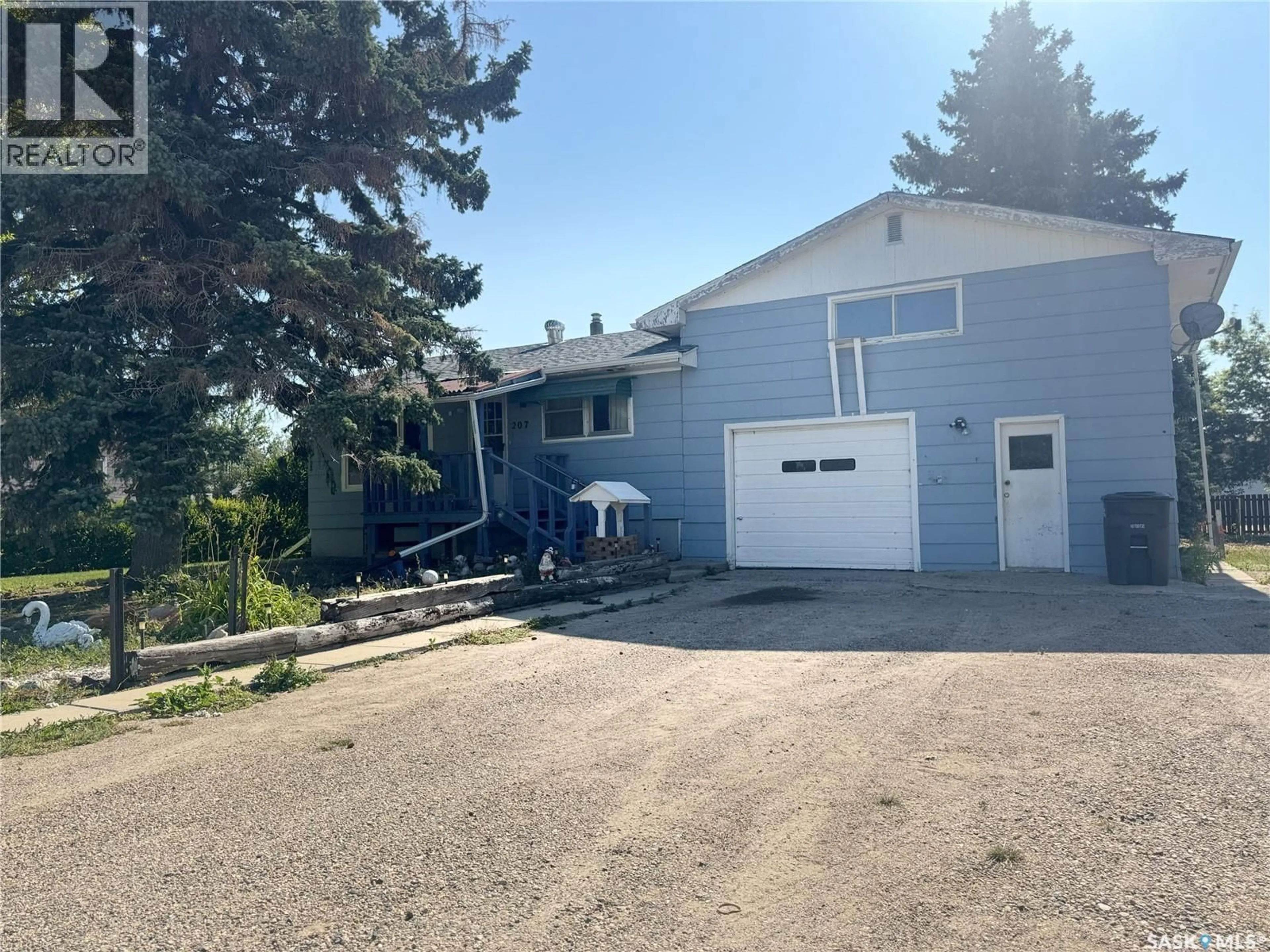 A pic from outside/outdoor area/front of a property/back of a property/a pic from drone, street for 209 FRANCIS STREET, Francis Saskatchewan S0G1V0