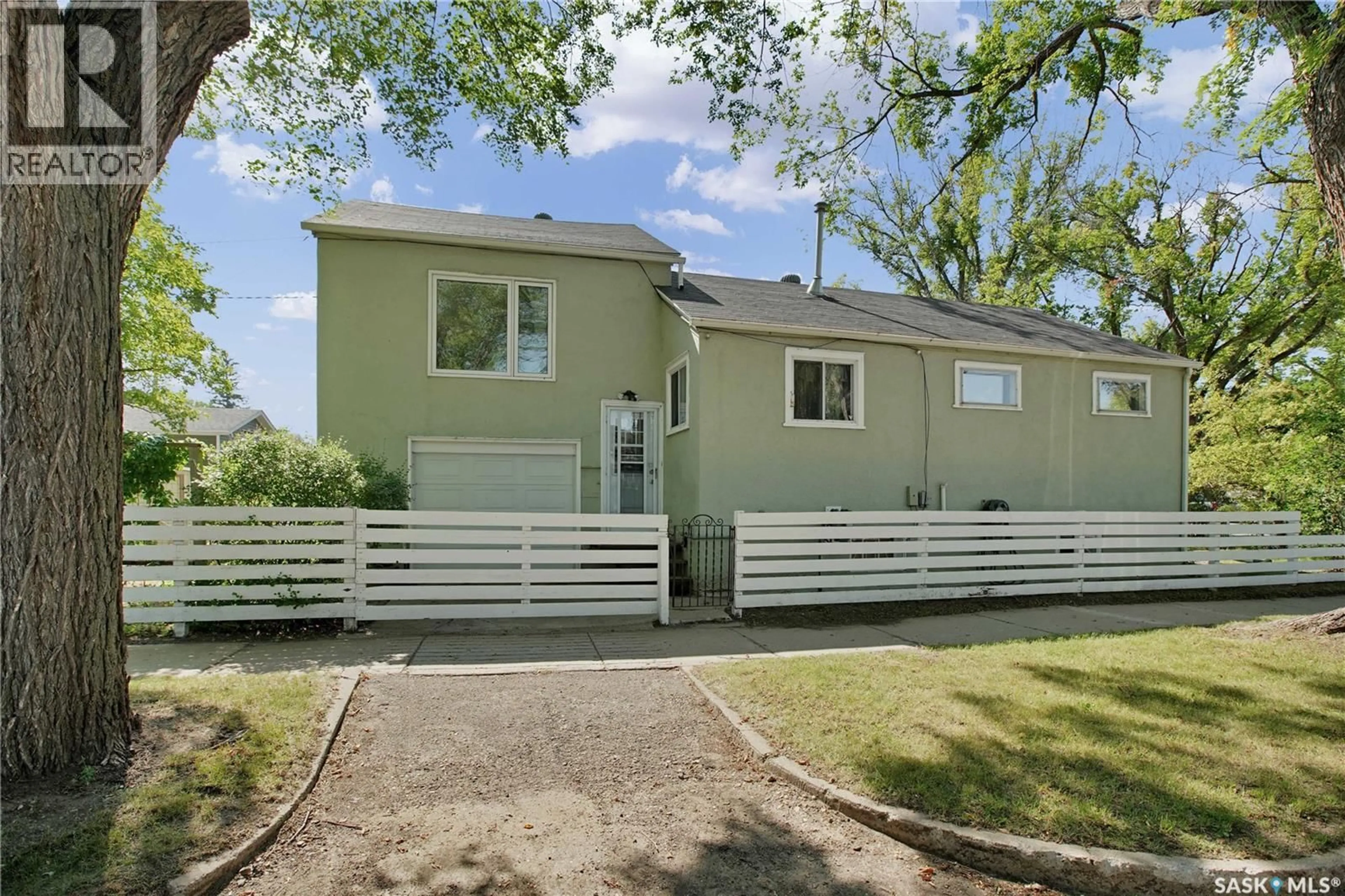 Unknown for 1301 BROADWAY AVENUE, Saskatoon Saskatchewan S7H2A5