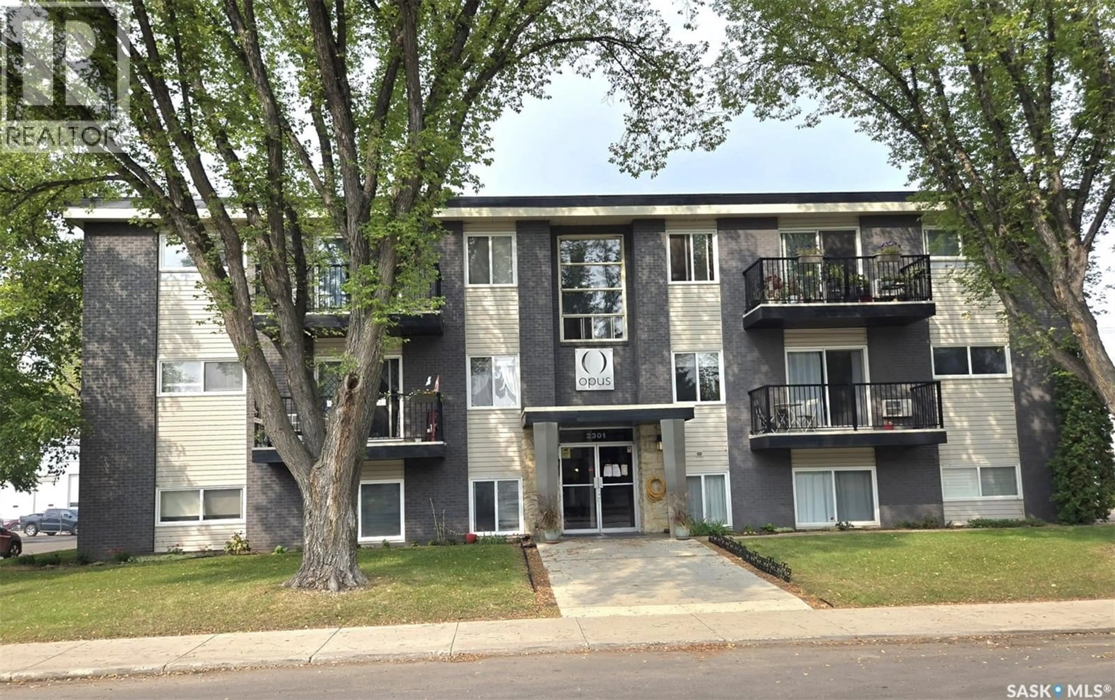 Unknown for 6 - 2301 7TH STREET, Saskatoon Saskatchewan S7H1A2