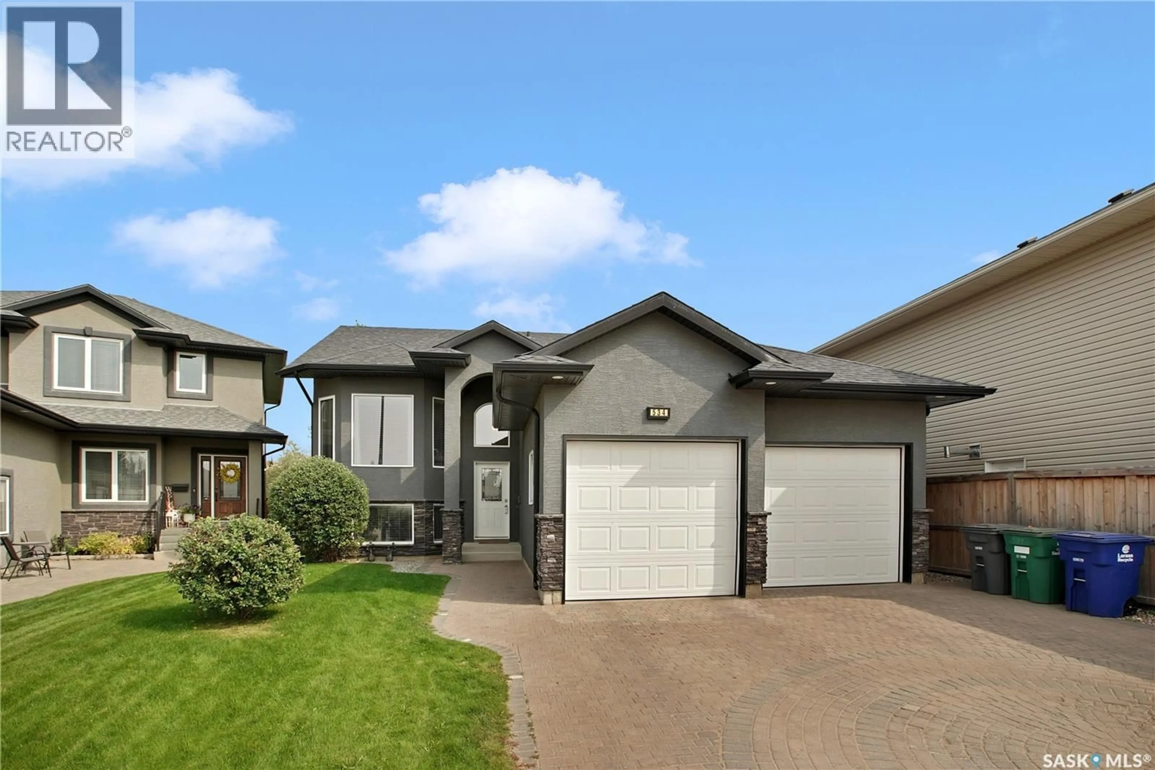 Home with vinyl exterior material, street for 534 ALLWOOD MANOR, Saskatoon Saskatchewan S7R0A5