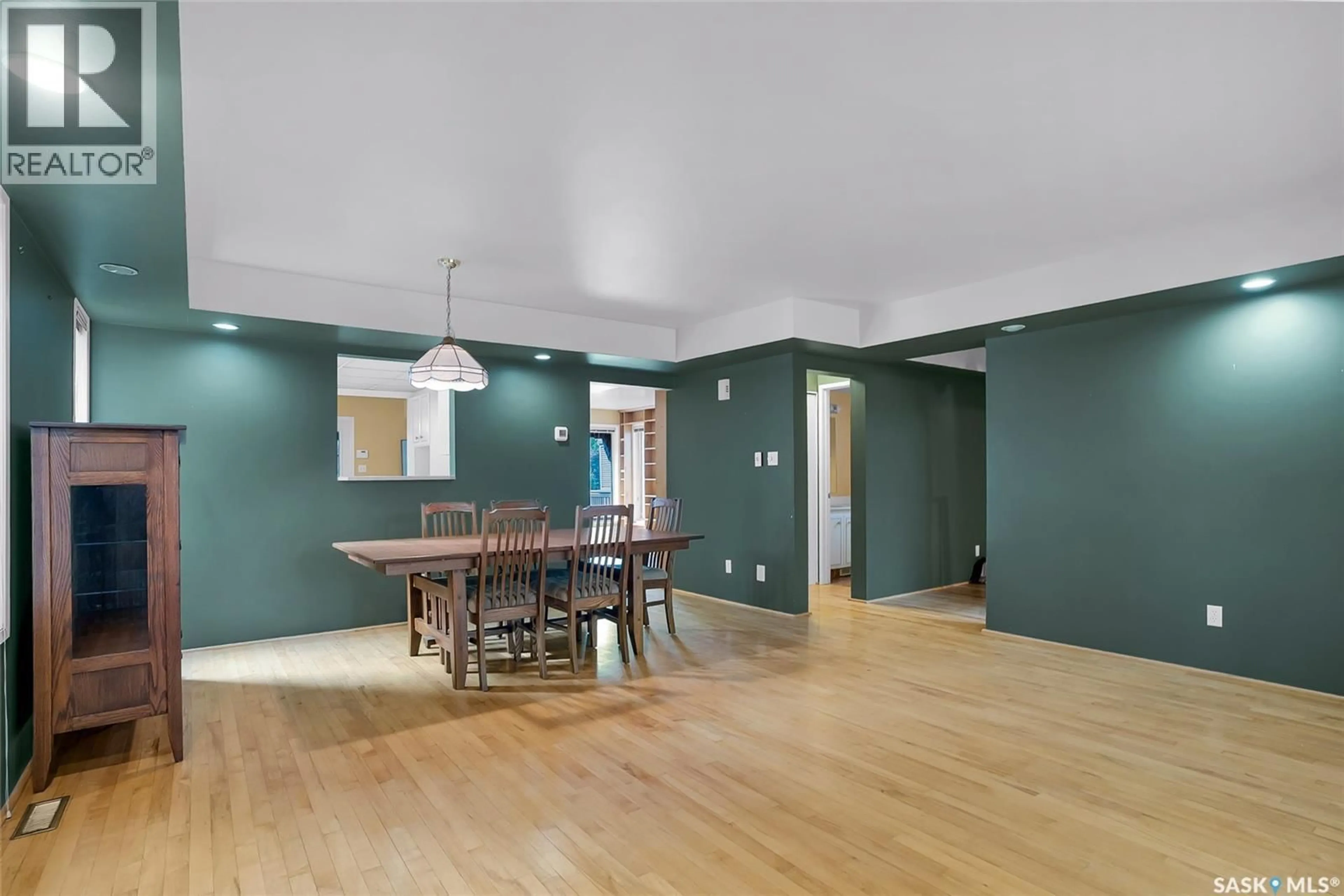 Dining room, wood/laminate floor for 1134 OSLER STREET, Saskatoon Saskatchewan S7N0T7