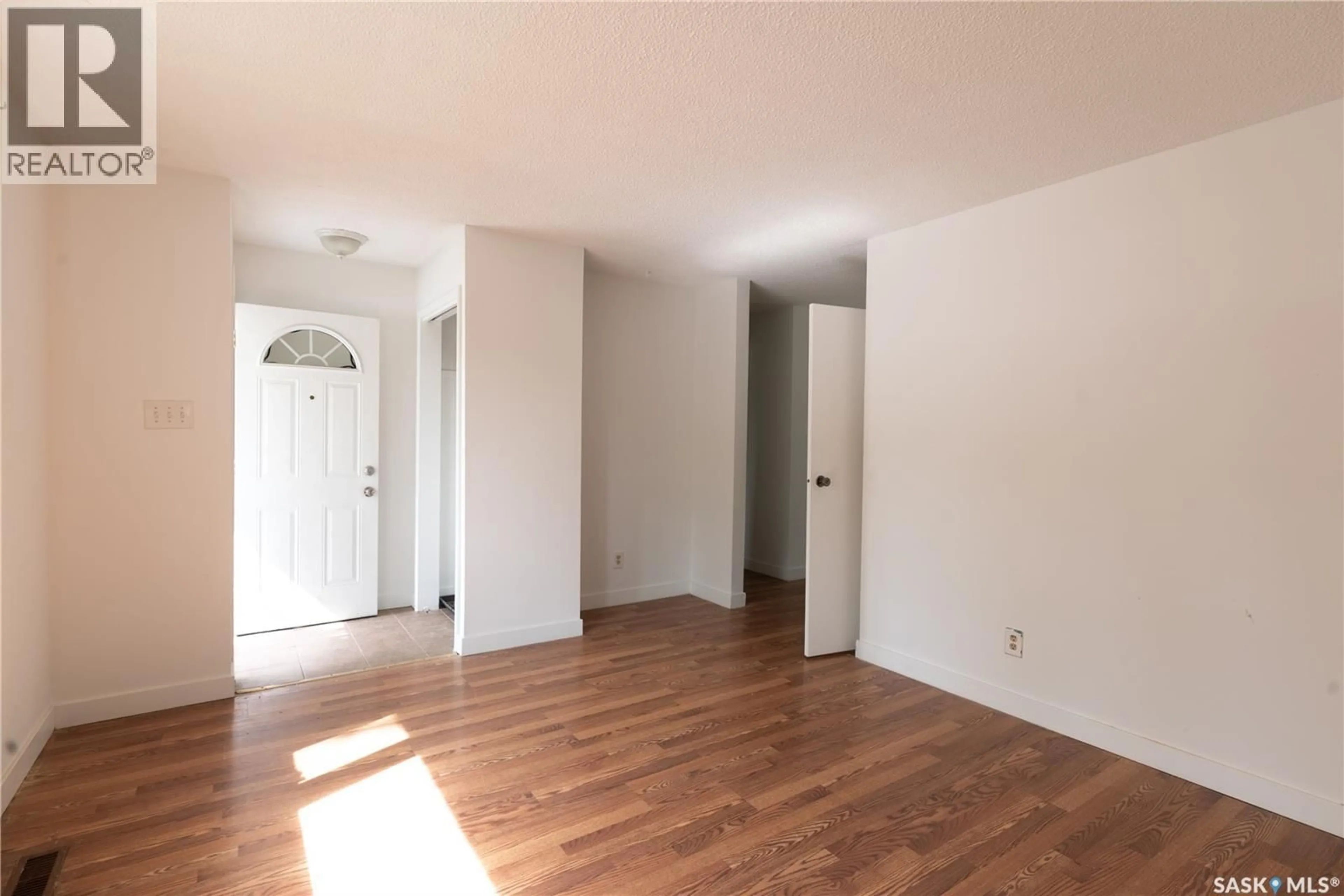A pic of a room for 183 MAGEE CRESCENT, Regina Saskatchewan S4R6K6