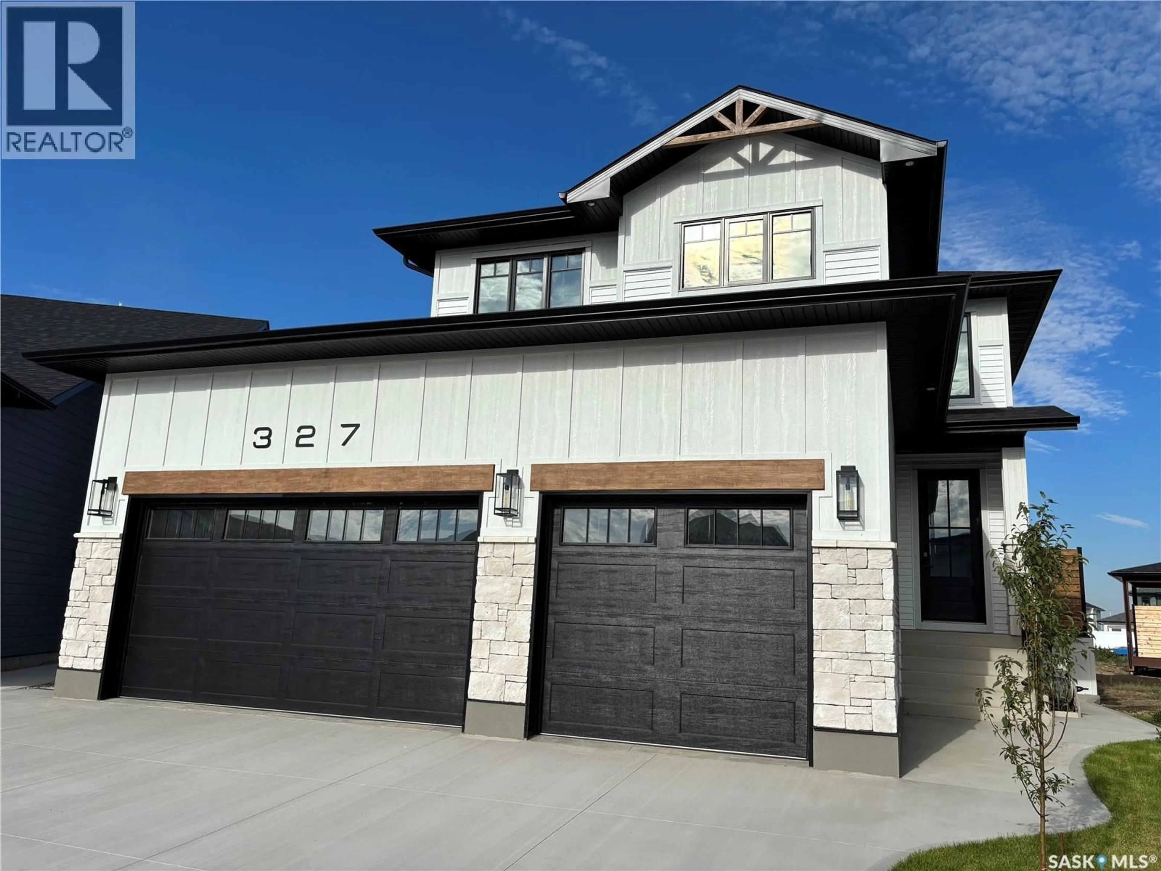 Unknown for 327 WOOLF BAY, Saskatoon Saskatchewan S7W1E5