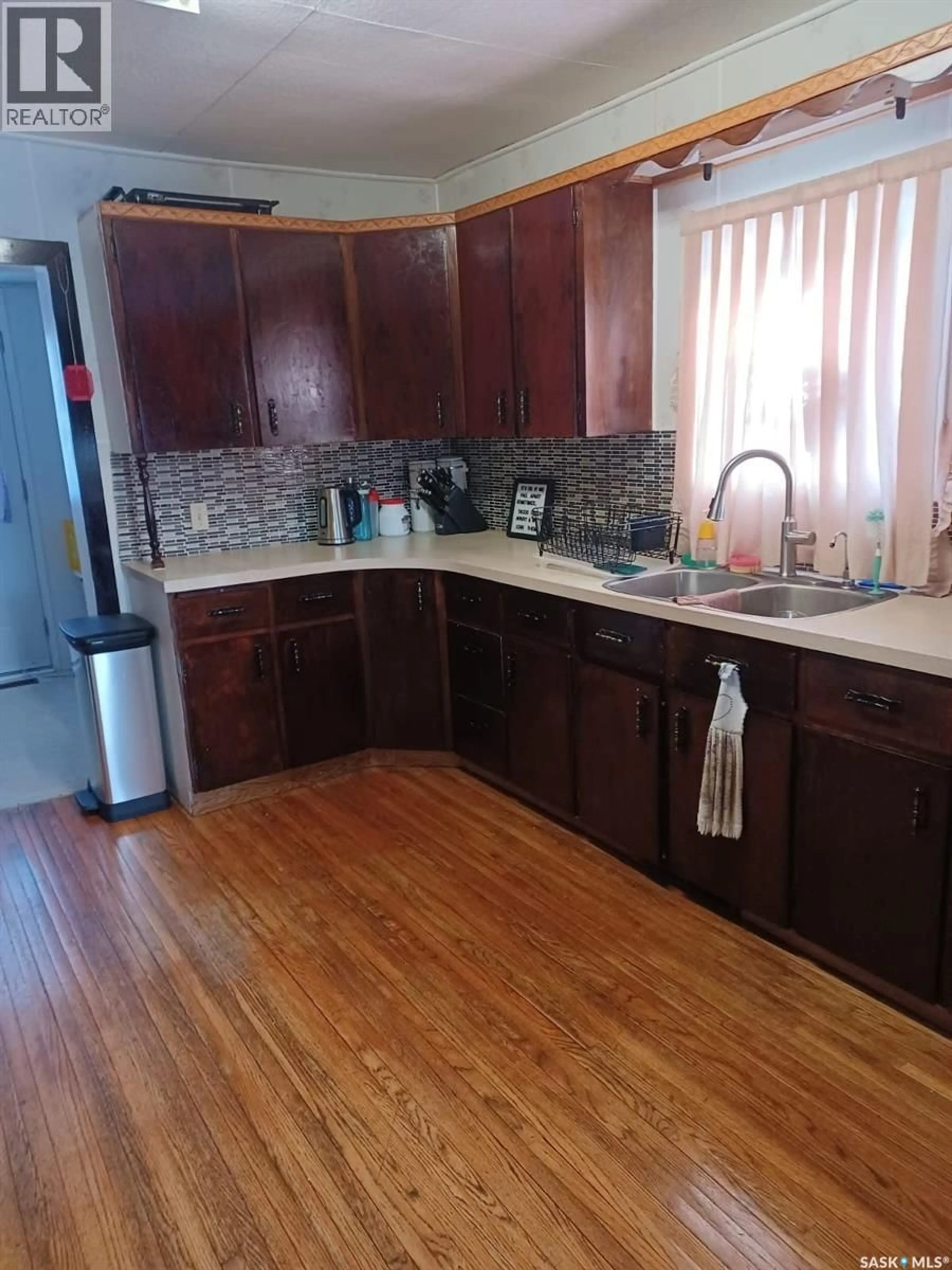 Standard kitchen, unknown for 111 WARWICK STREET, Neville Saskatchewan S0N1T0